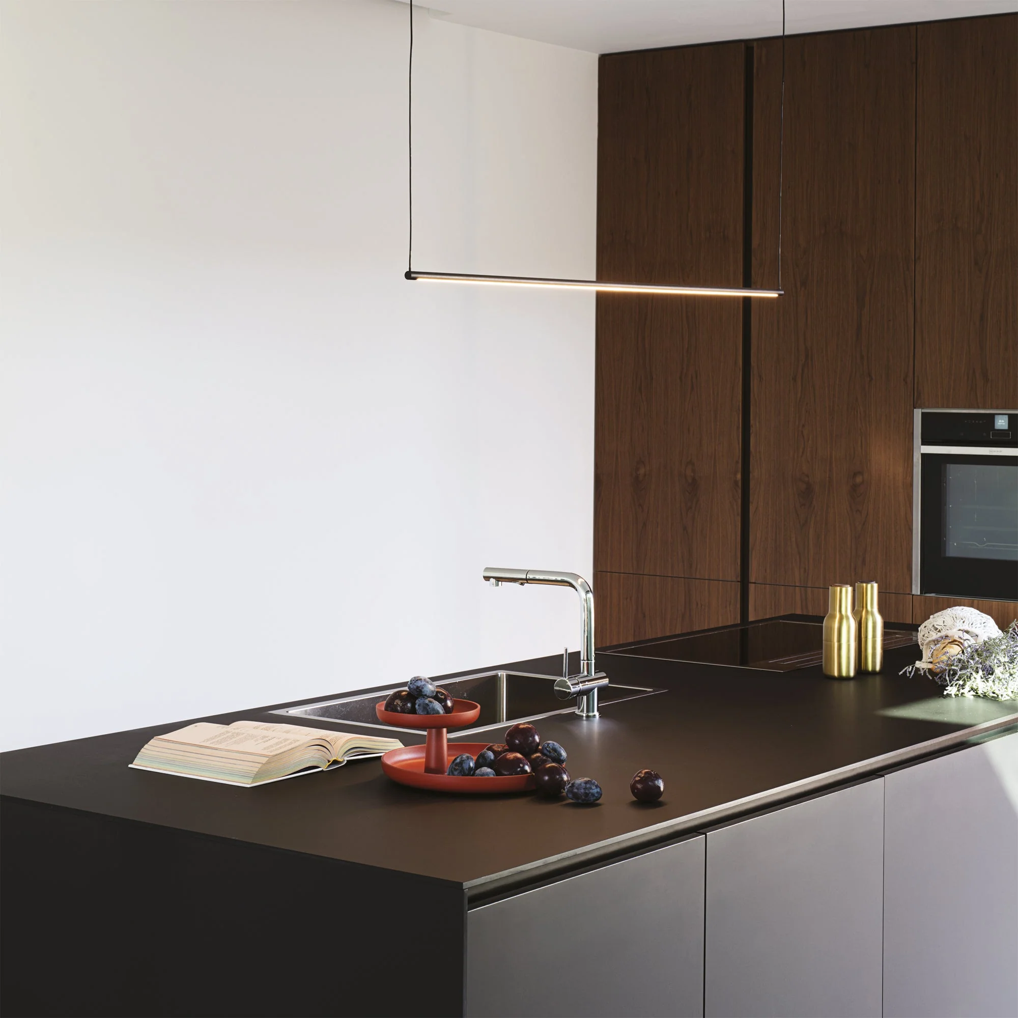 Essence LED Linear Pendant - White/Black - Image 3