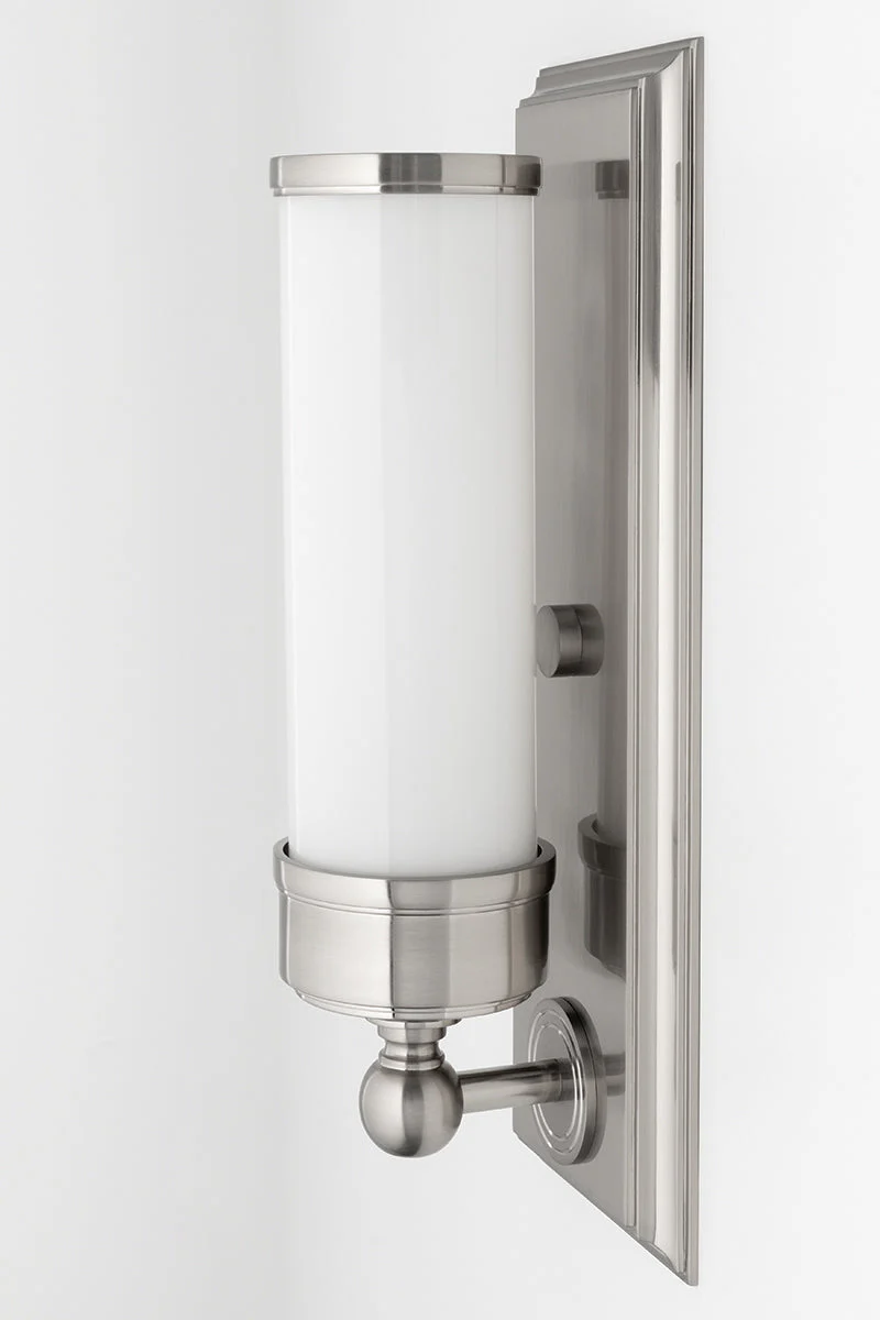 Everett 1Lt Bath Bracket - Polished Nickel - Image 2
