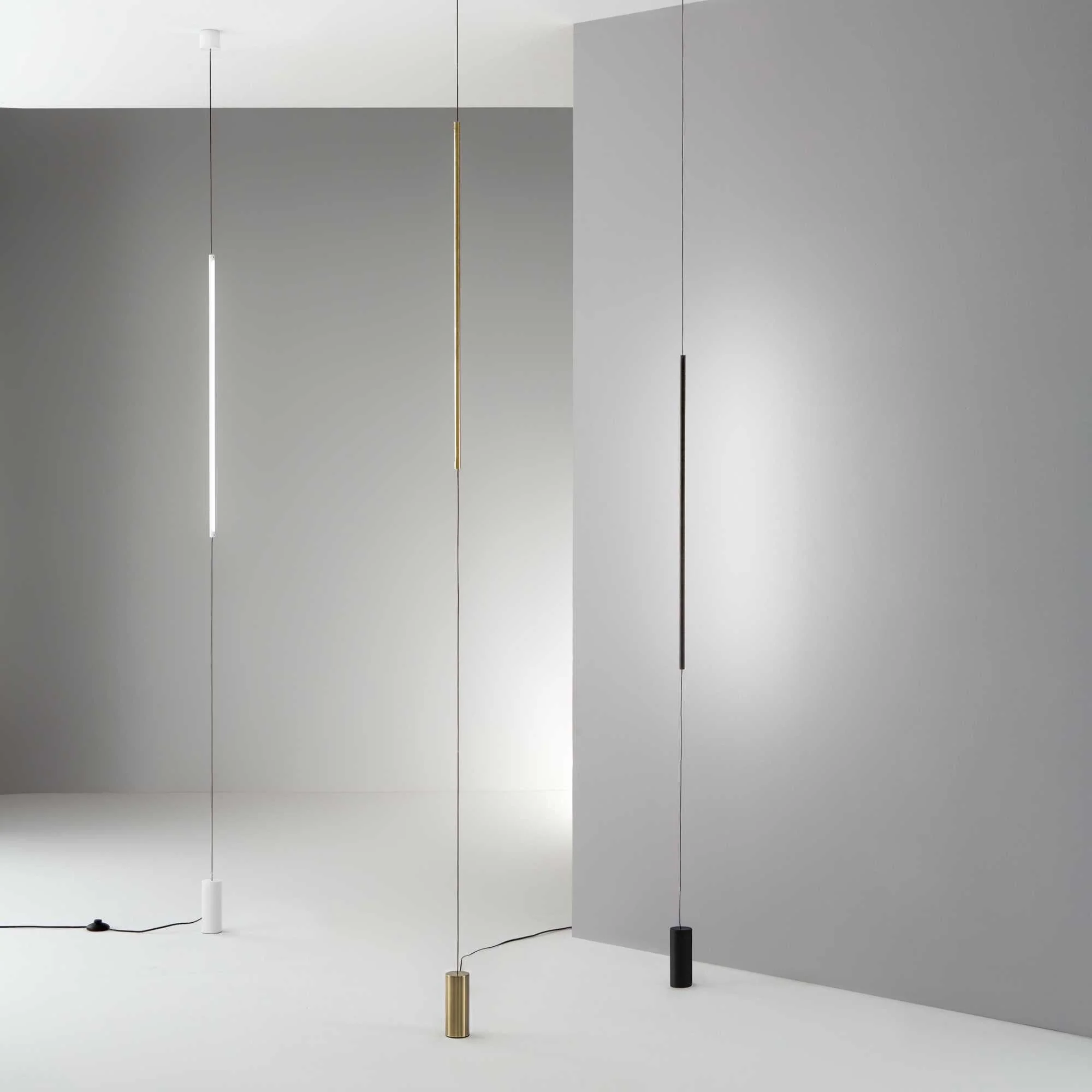 Filo Wall light - White/Black/Brass Finish - Image 6