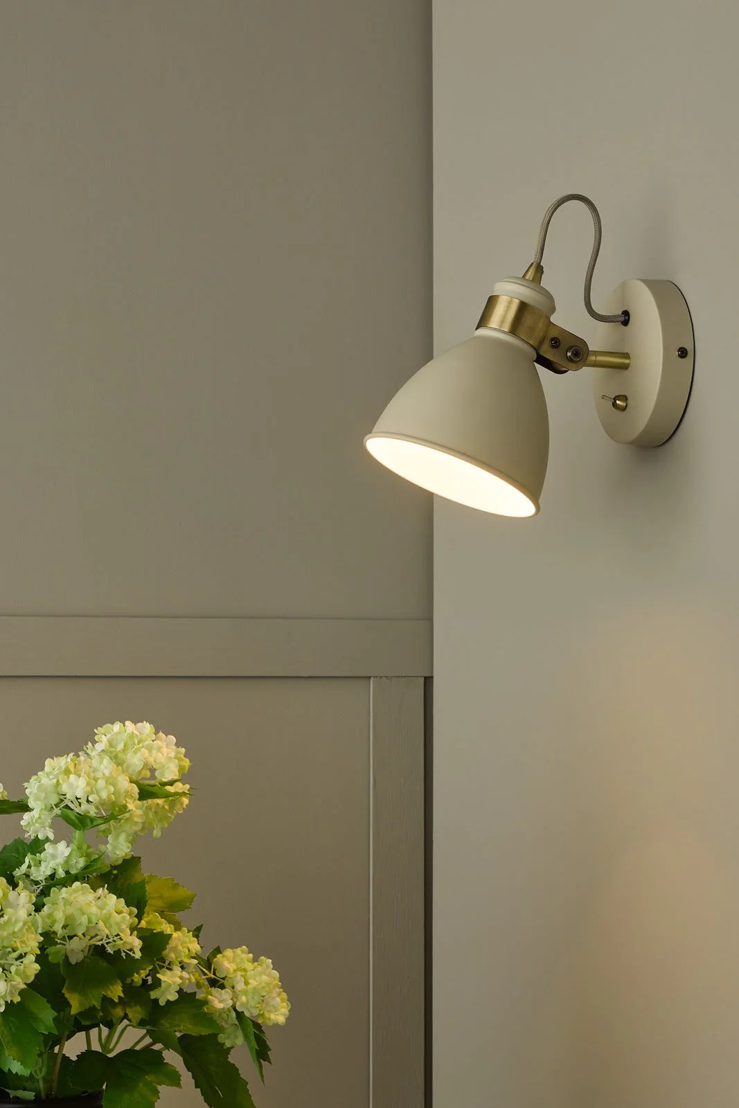 Frederick Single Wall Spotlight - Various Finishes - Image 4