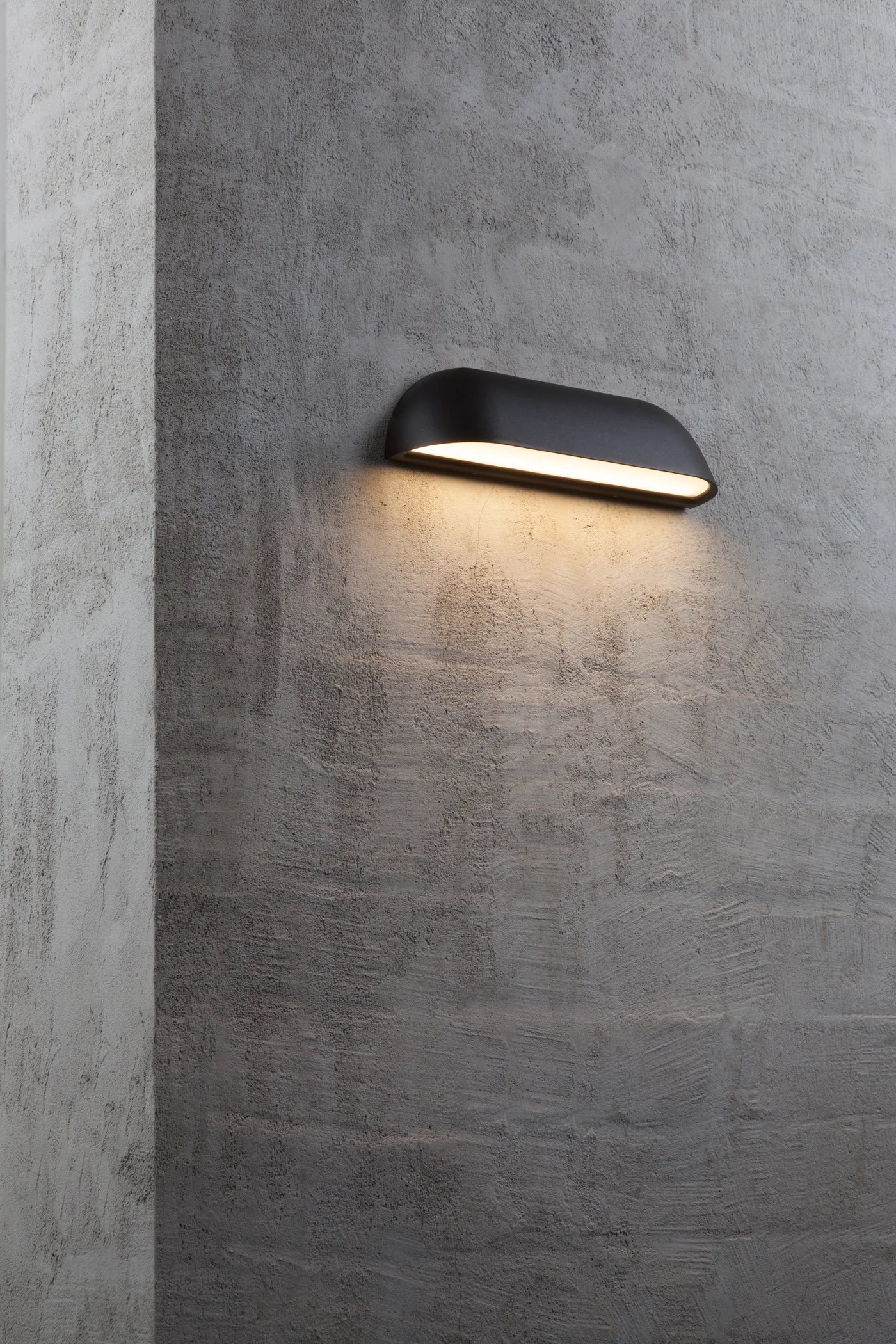 Front 26'/36' Wall Light- Black/ White - Image 12