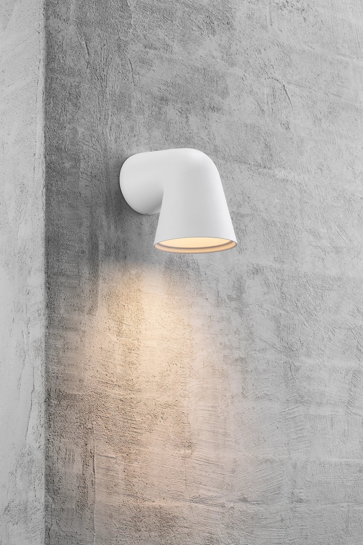 Front Single Wall Light- Black/ White - Image 9