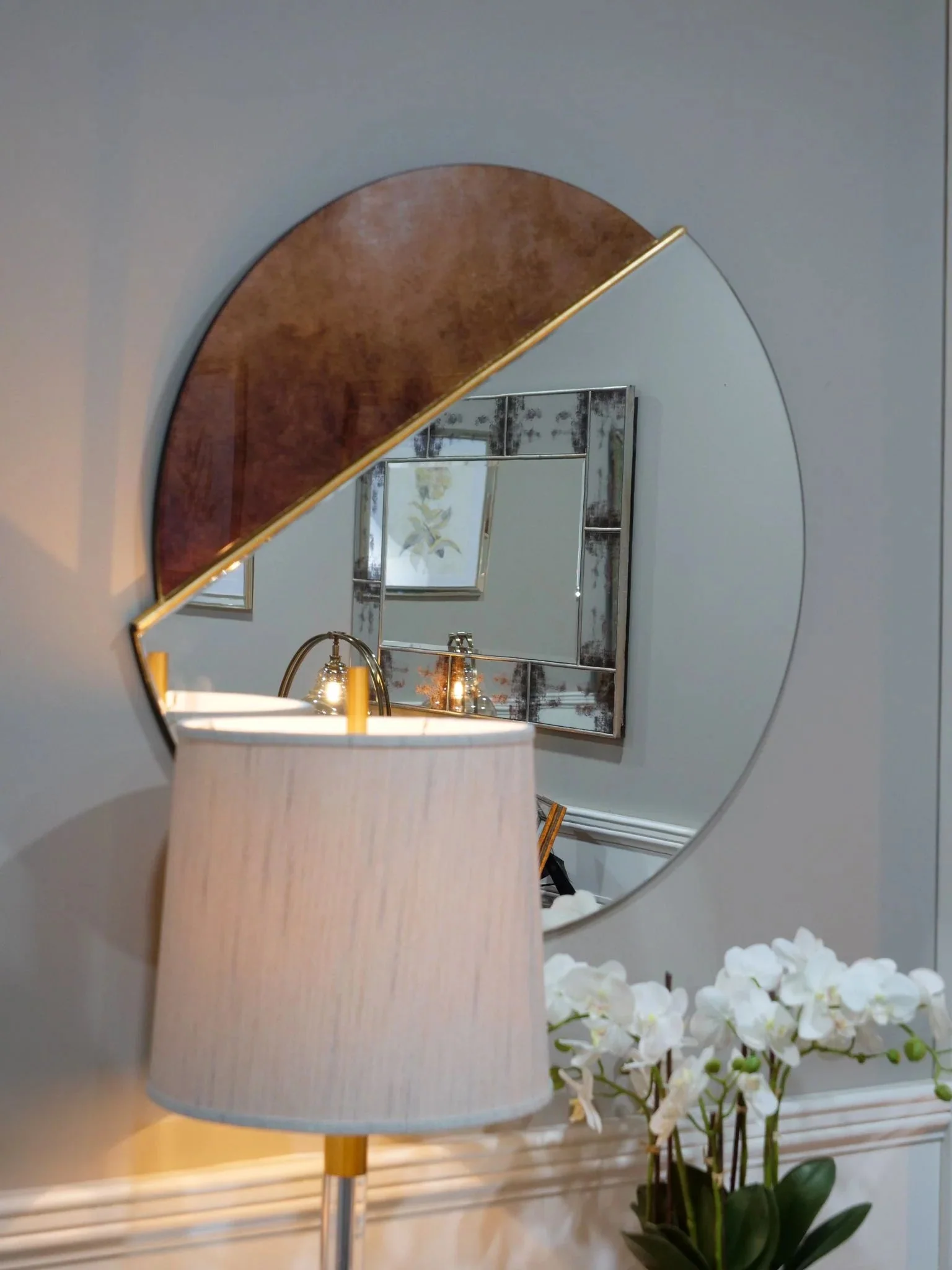 Genevieve Round Mirror - Gold Finish - Image 4