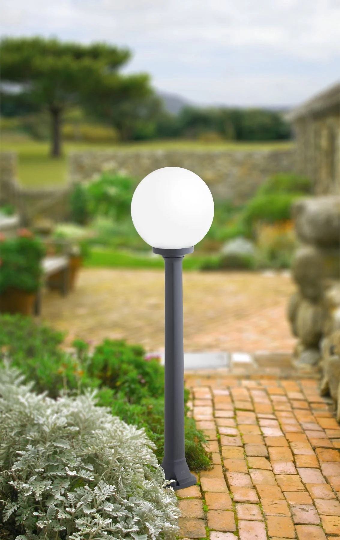 Giaffa G250 Opal/Clear Glass Post Light IP55 - Black/Grey - Image 2