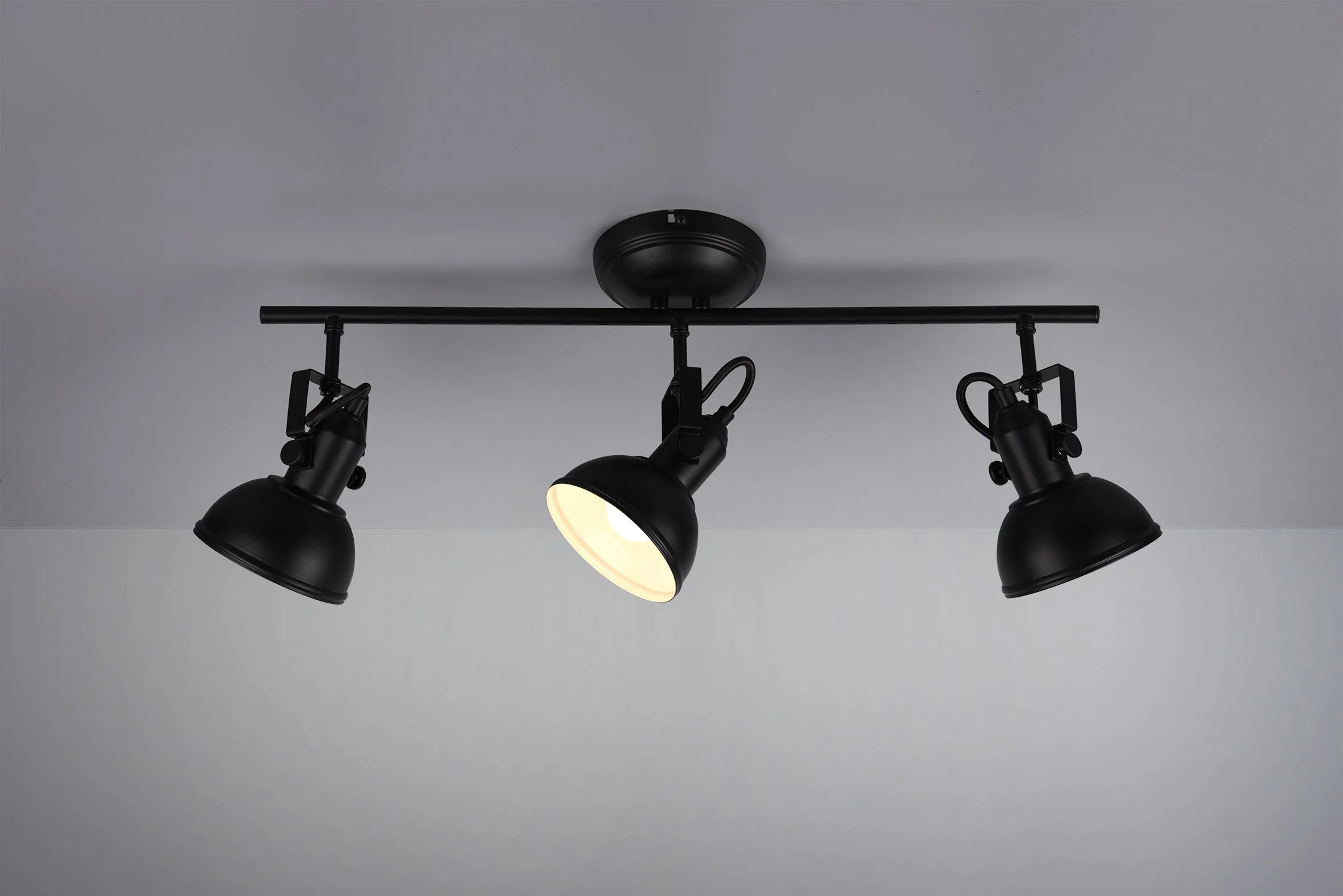 Gina 3Lt Bar Spotlight - Black - Image 2