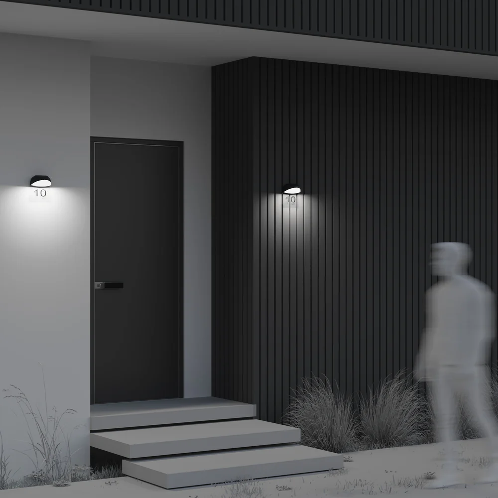Gloss Outdoor Wall Light - Image 3