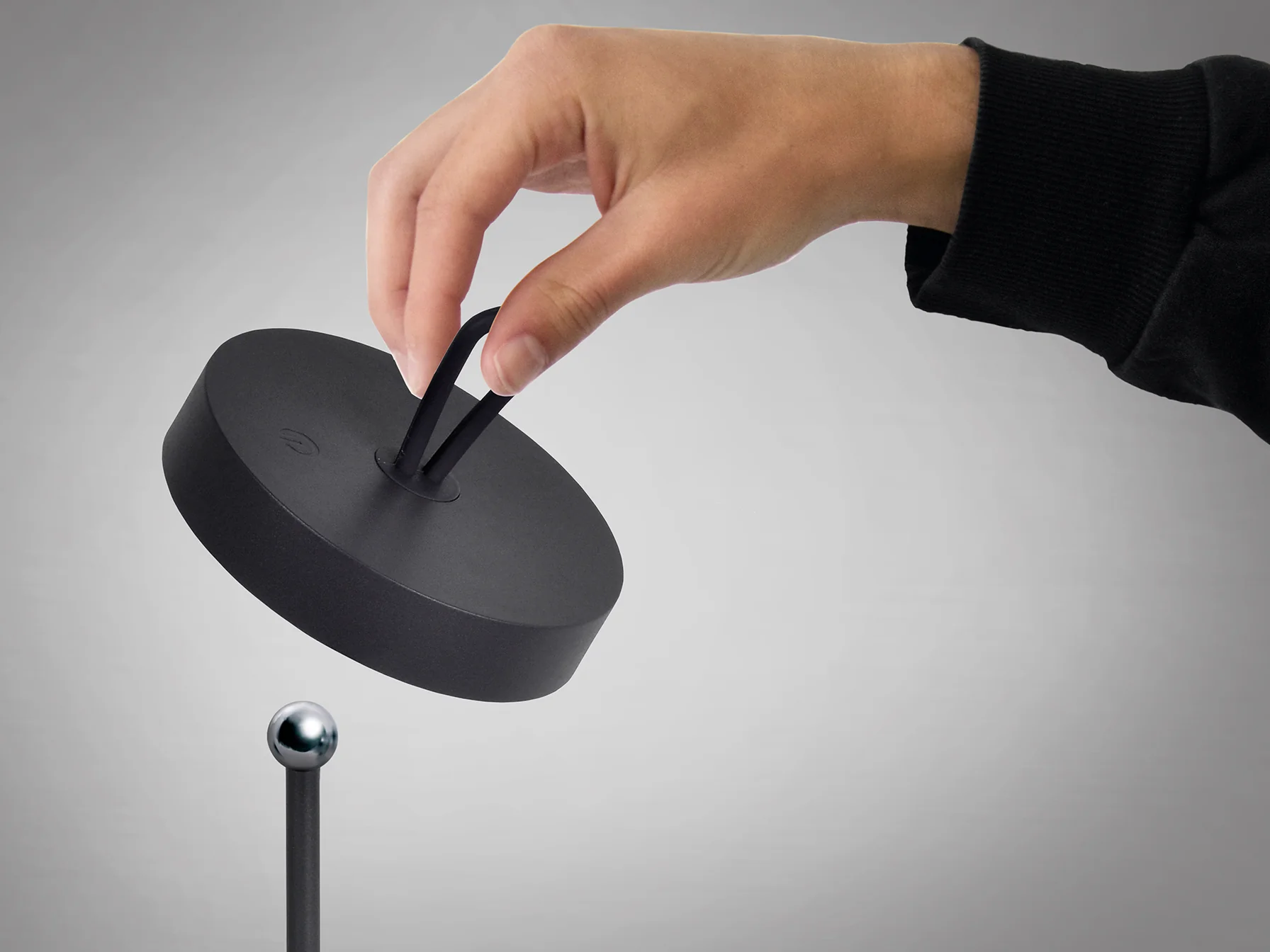 Gong LED Table Lamp- Corten/ Black/ White Finishes - Image 9