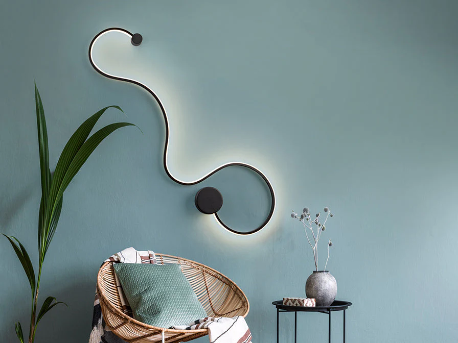Grafos LED Wall Light - Gold/Black - Image 7