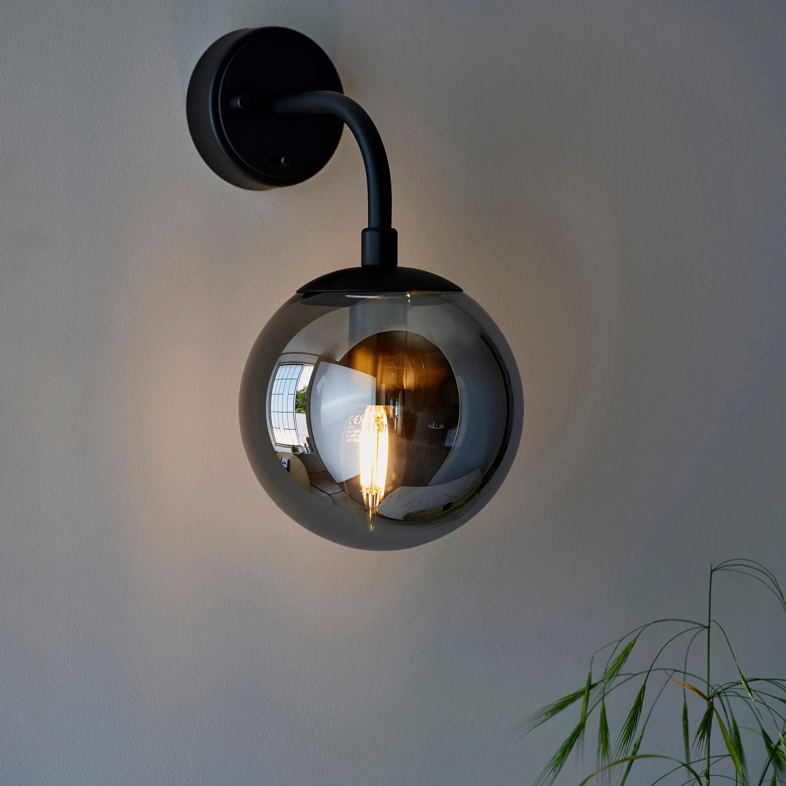 Halbrooke 1Lt Wall Light - Various Finishes - Image 3