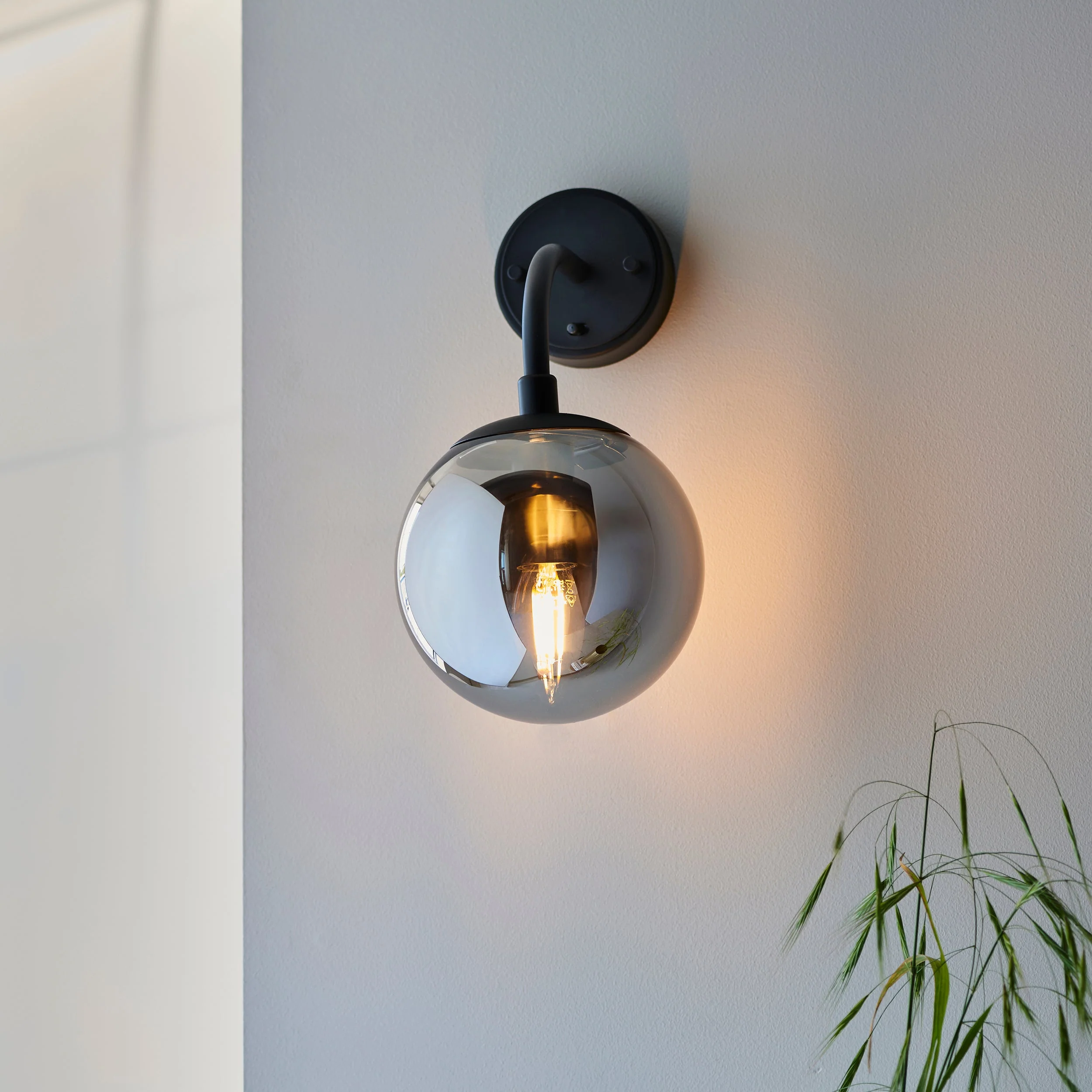 Halbrooke 1Lt Wall Light - Various Finishes - Image 4