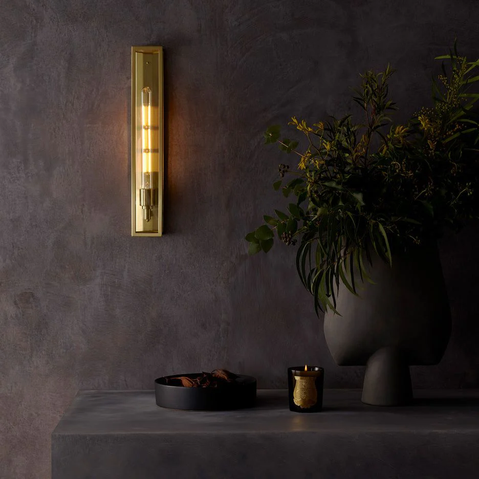 Harvard 500 IP44 - Natural Brass Wall Light Fitting - Image 3