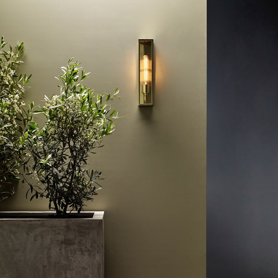 Harvard Wall IP44 - Natural Brass/Textured Black - Image 3
