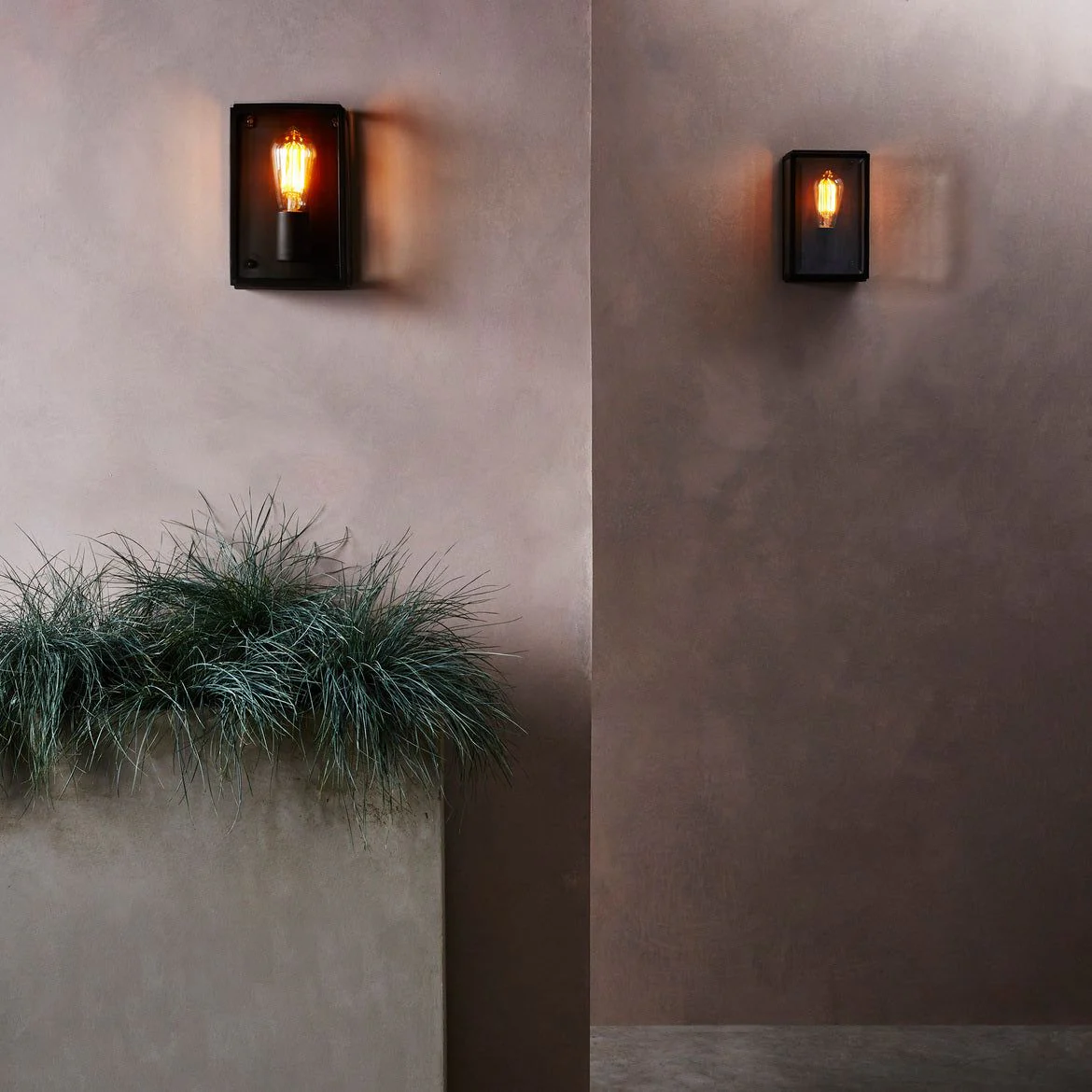 Homefield 160 Bathroom Wall Light Range IP44 E27 - Bronze/Matt Black Finish - Image 3