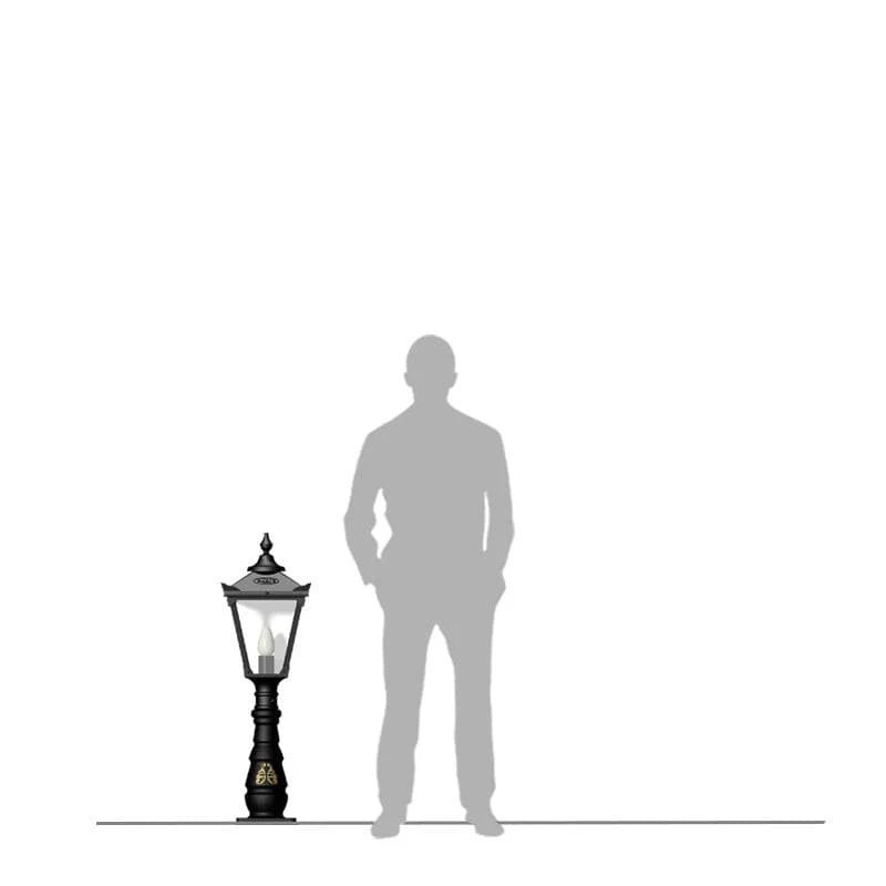 Hopetown 1.1m Pedestal Light - Cast Iron - Image 6