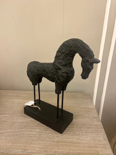 Black Horse - Image 2