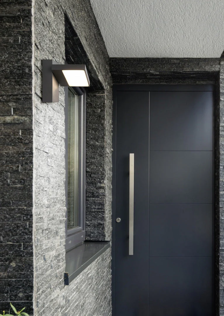 Horton Anthracite IP54 Outdoor LED Wall Light - Image 2
