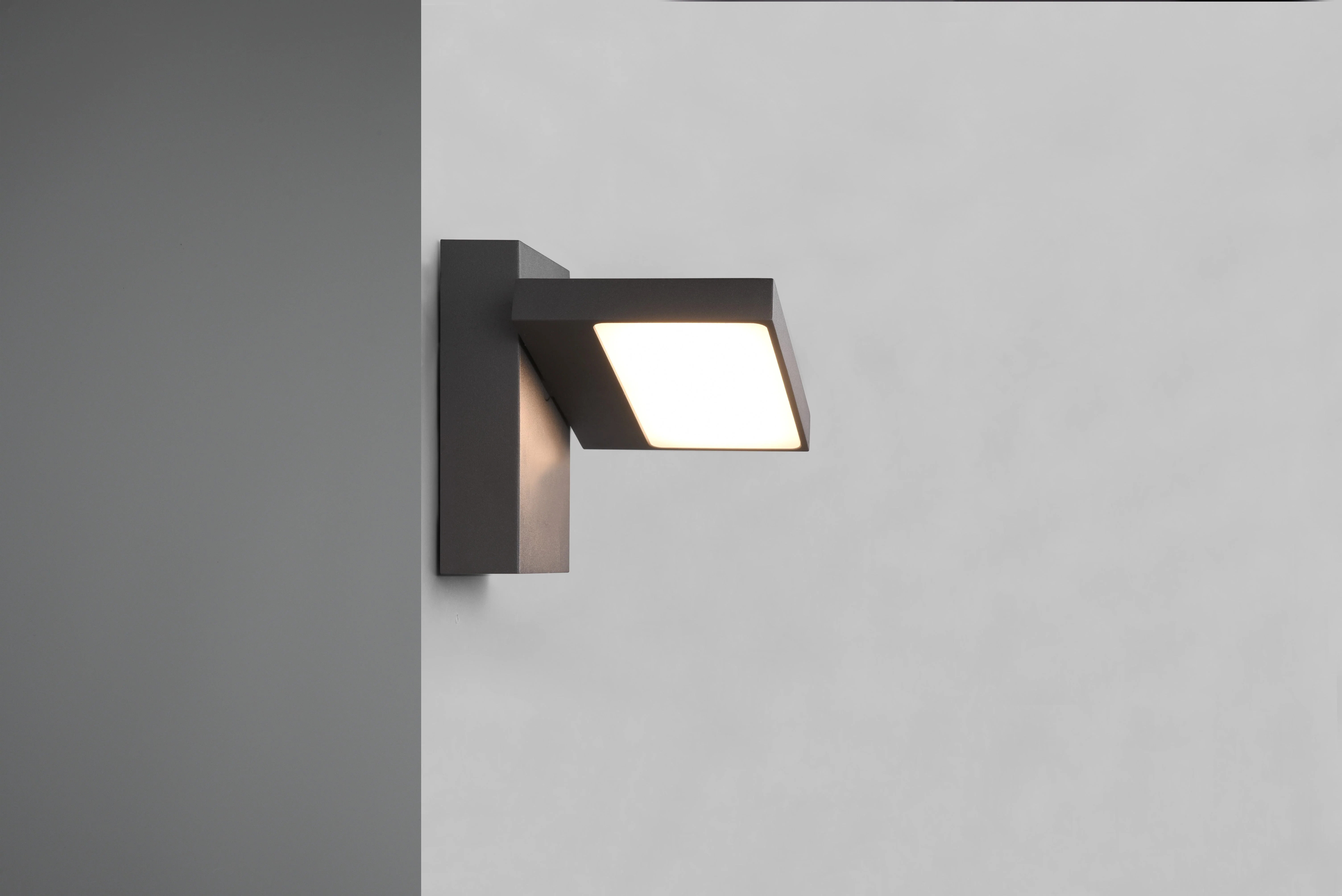 Horton Anthracite IP54 Outdoor LED Wall Light - Image 5