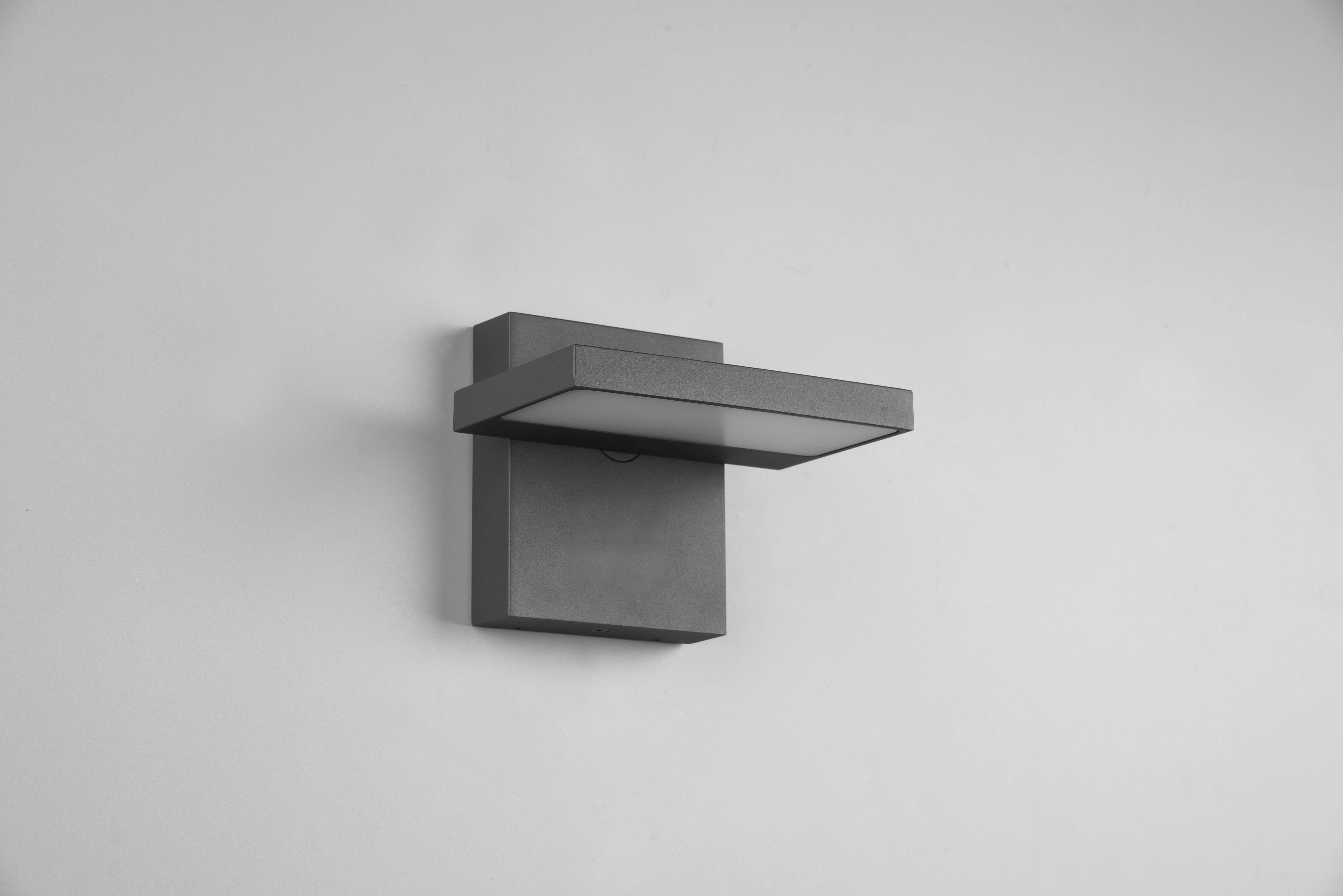 Horton Anthracite IP54 Outdoor LED Wall Light - Image 6
