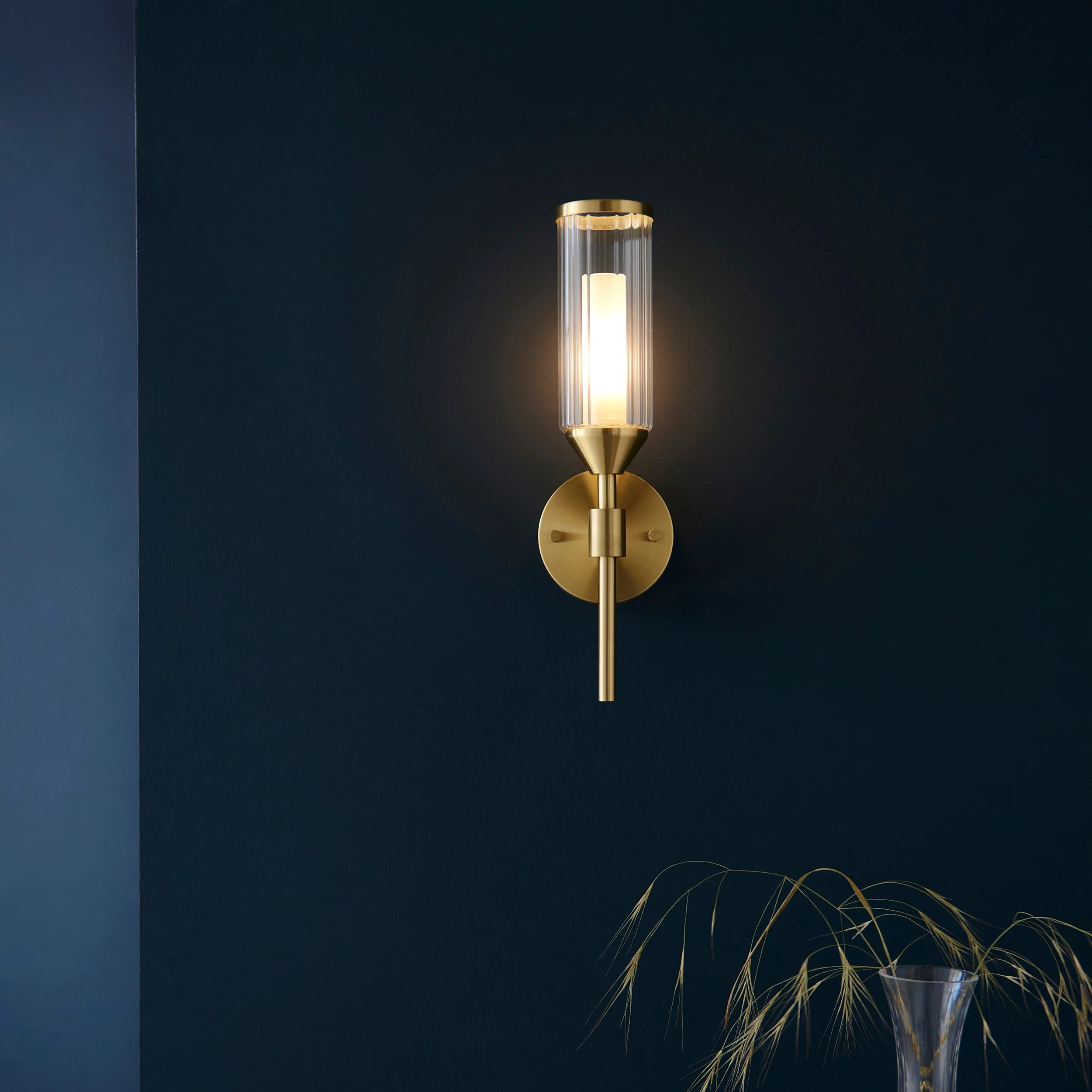 Hourglass Single Wall Light - Satin Brass - Image 5
