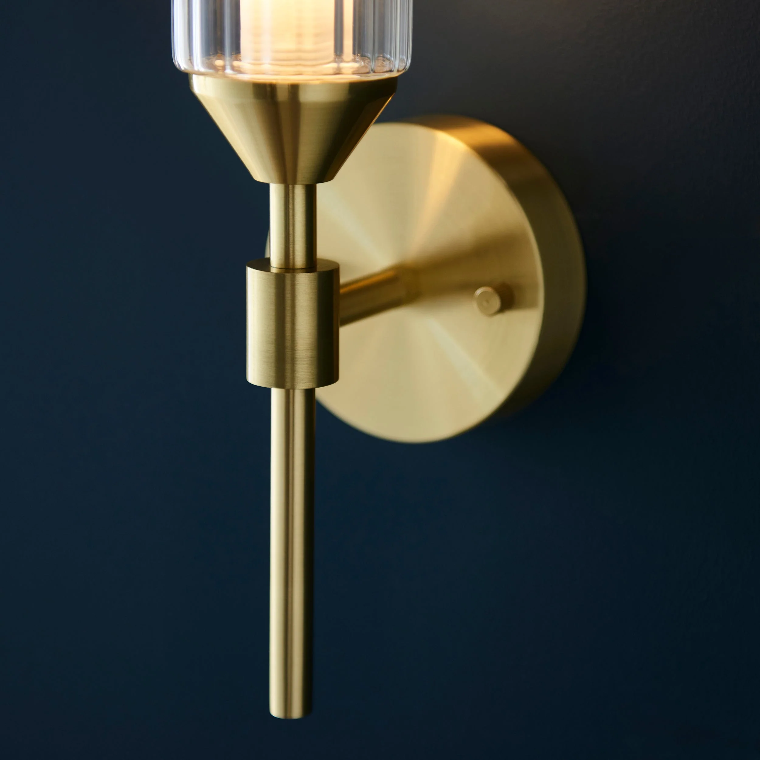 Hourglass Single Wall Light - Satin Brass - Image 7