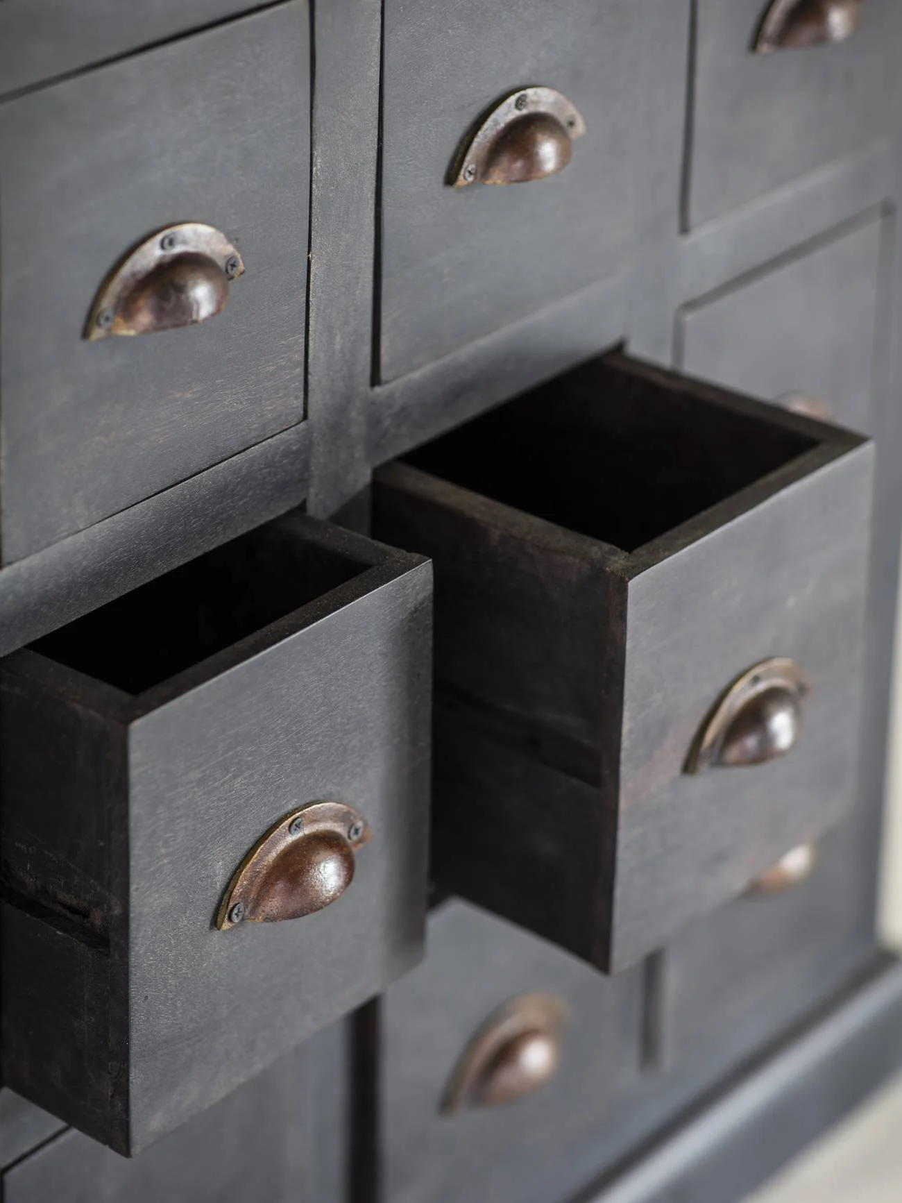 Hoxton II Antique Black Mango 15 Drawer Chest - Image 5