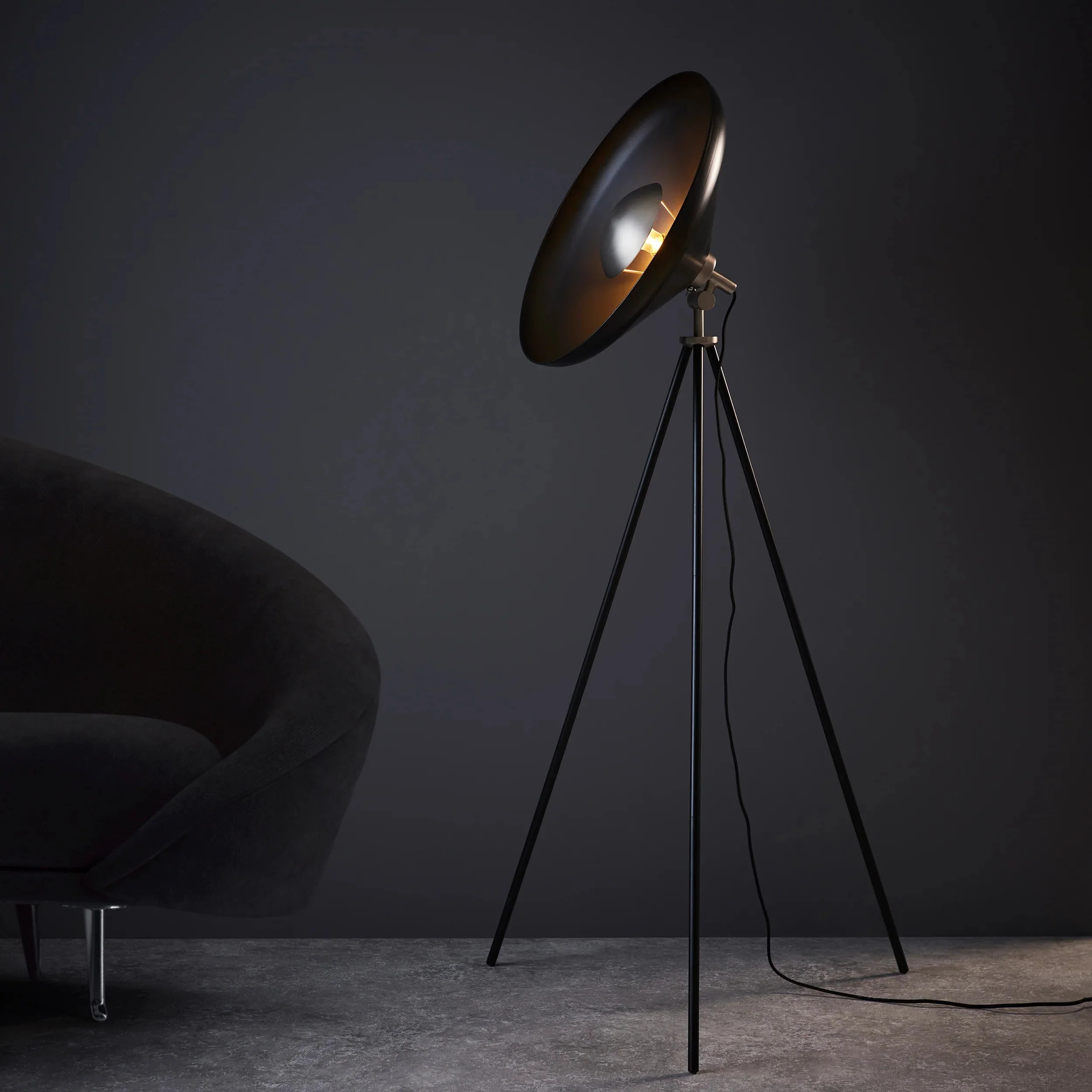 Hubble 1Lt Tripod Floor Lamp - Brass/Black - Image 6