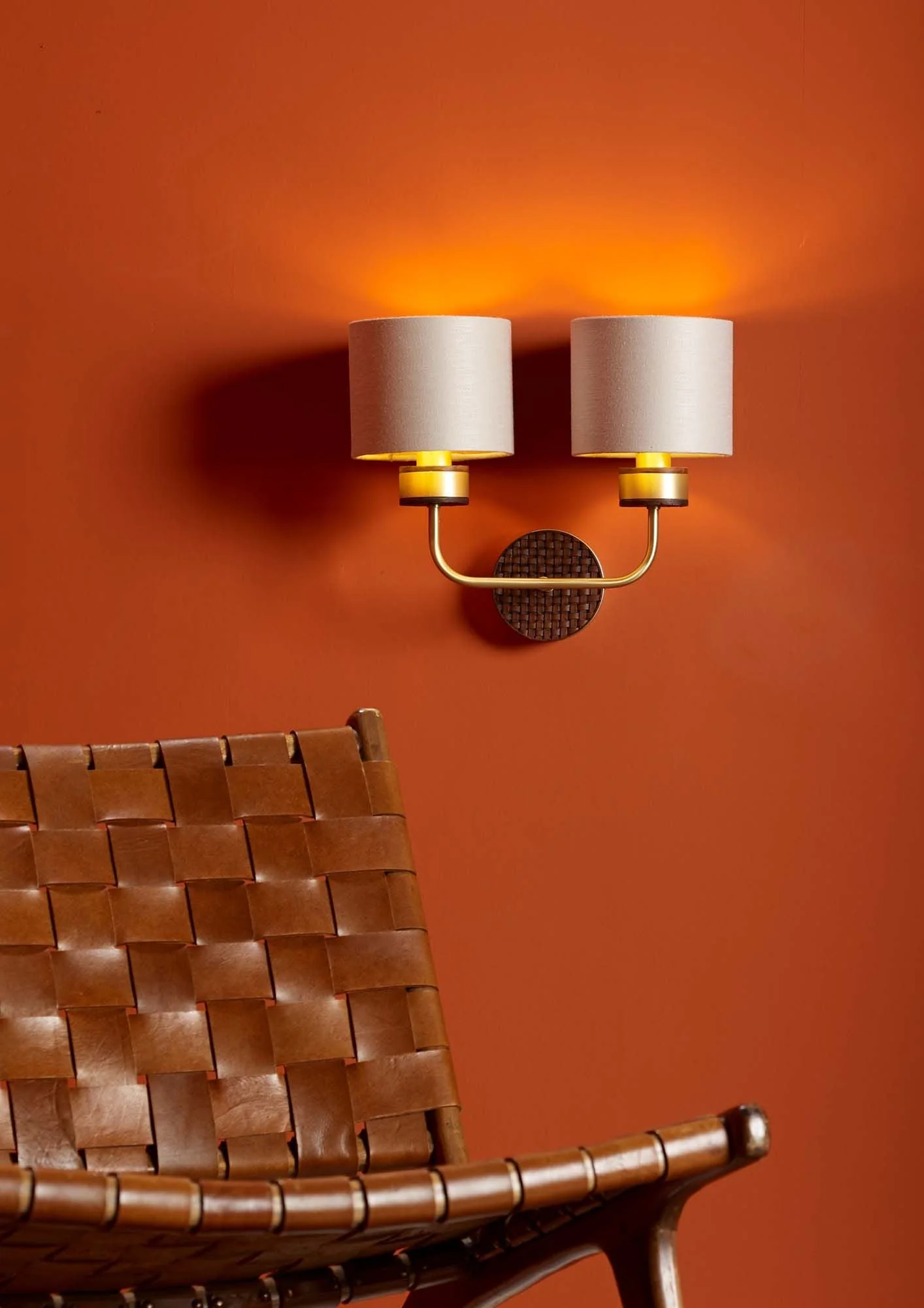 Hunter Single/Double Wall Light in Butter Brass with Leather Effect - Image 8