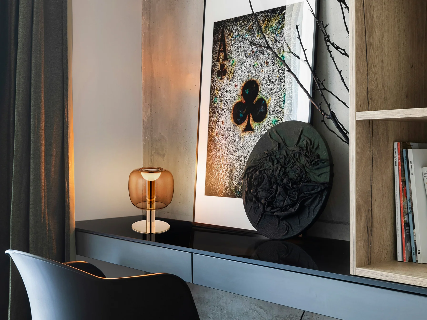 Icon LED Table Lamp- Gold/Amber Finish - Image 3