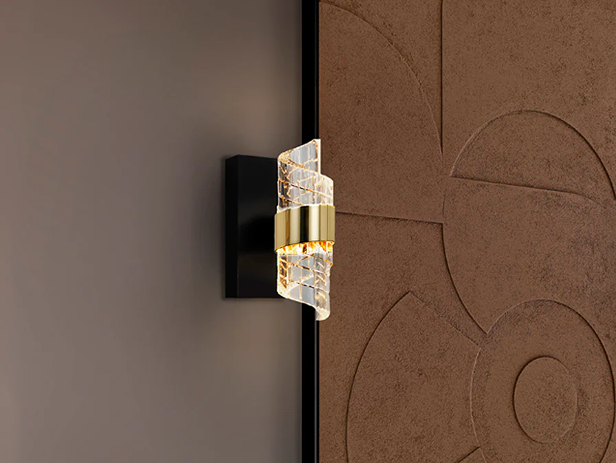 Iliada  Wall Lamp-  Black-Gold Finish - Image 2