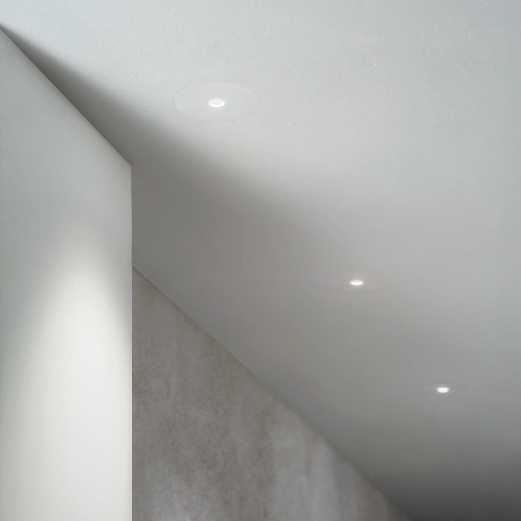 Infinity fi Trimless Recessed Ceiling Light- Black/ White Finishes - Image 7