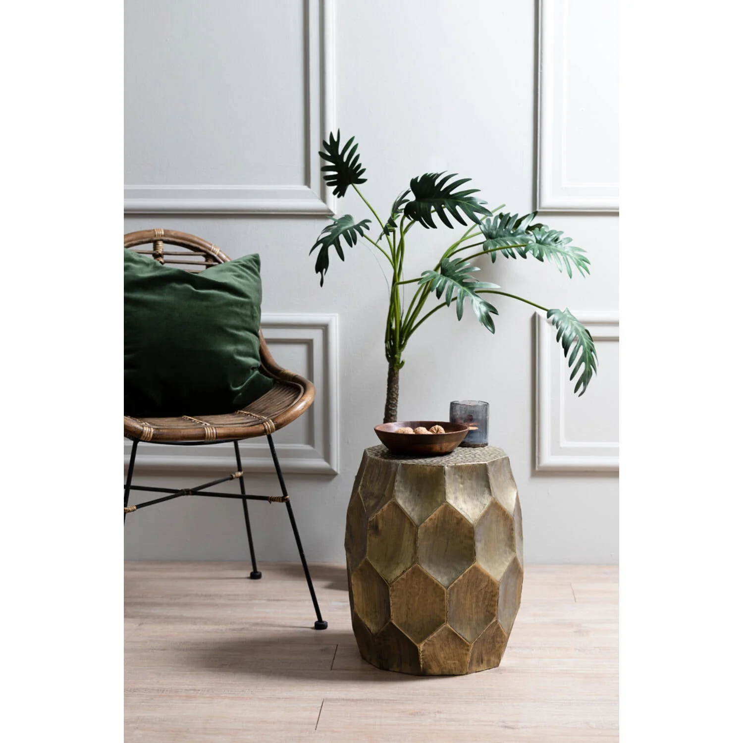 Kalan Side table Gold - Finish - Image 5