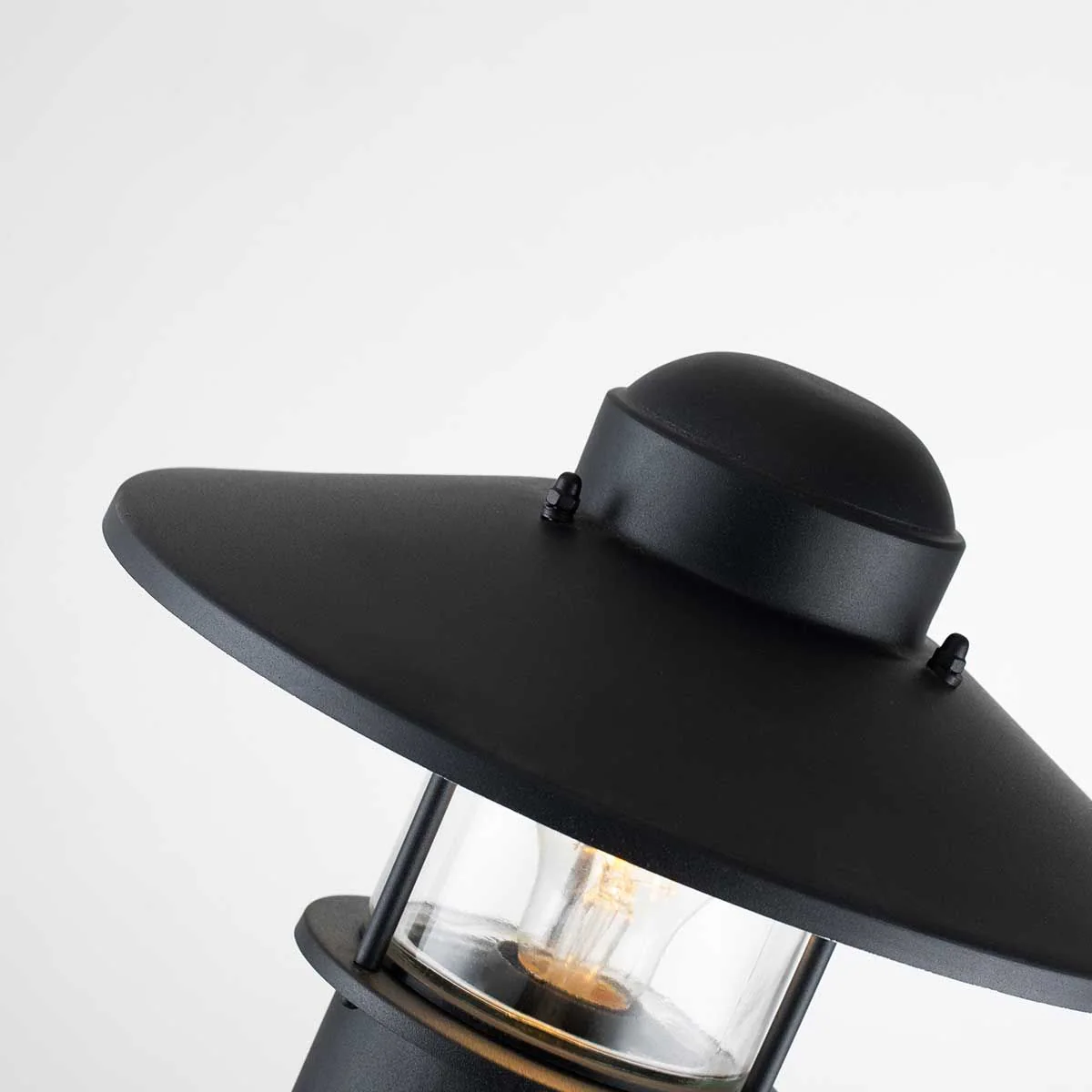 Klampenborg 1 Light Post Light - Black/Silver IP44 E27 - Image 4