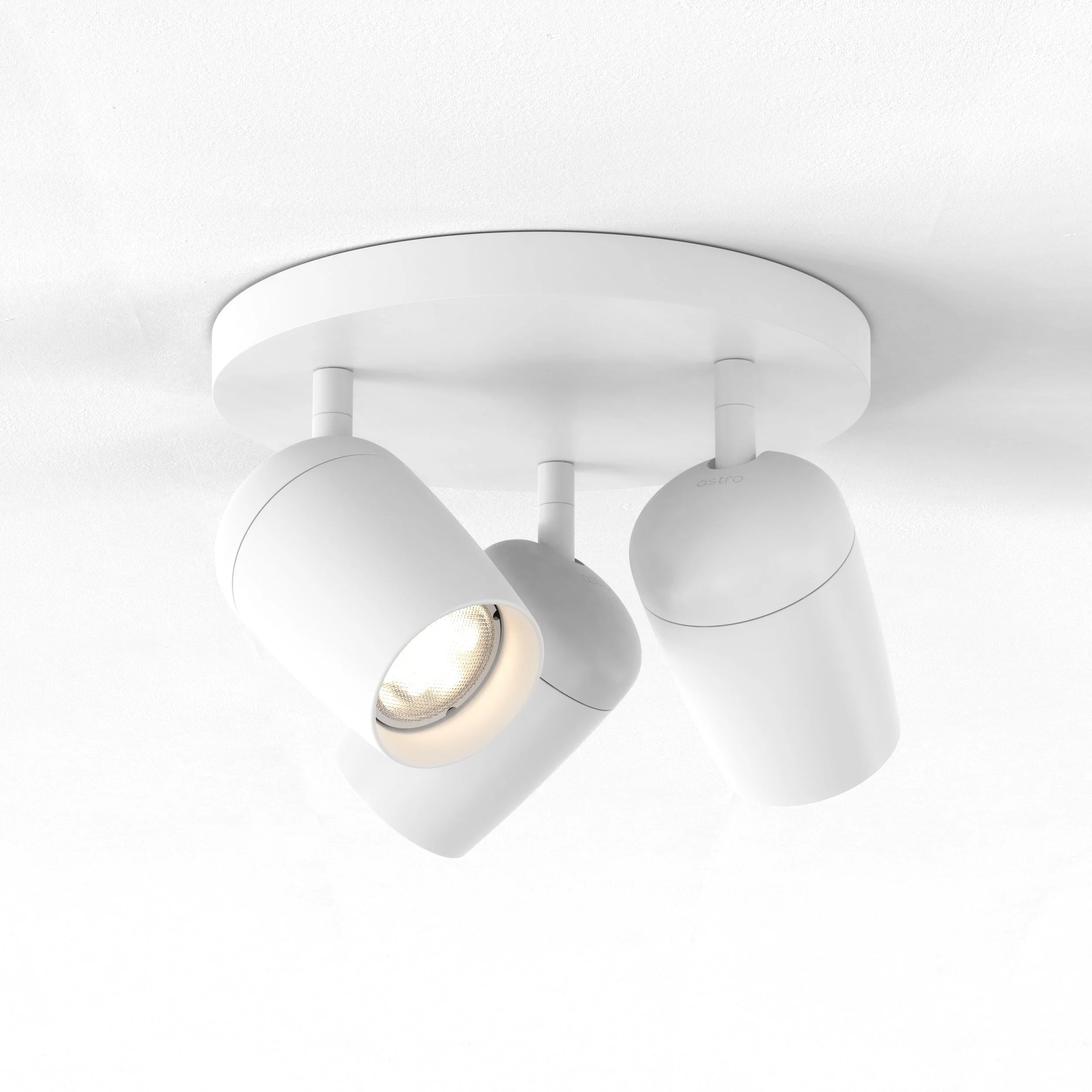 Koto Triple Plate Spotlight IP20  - Black/White - Image 4