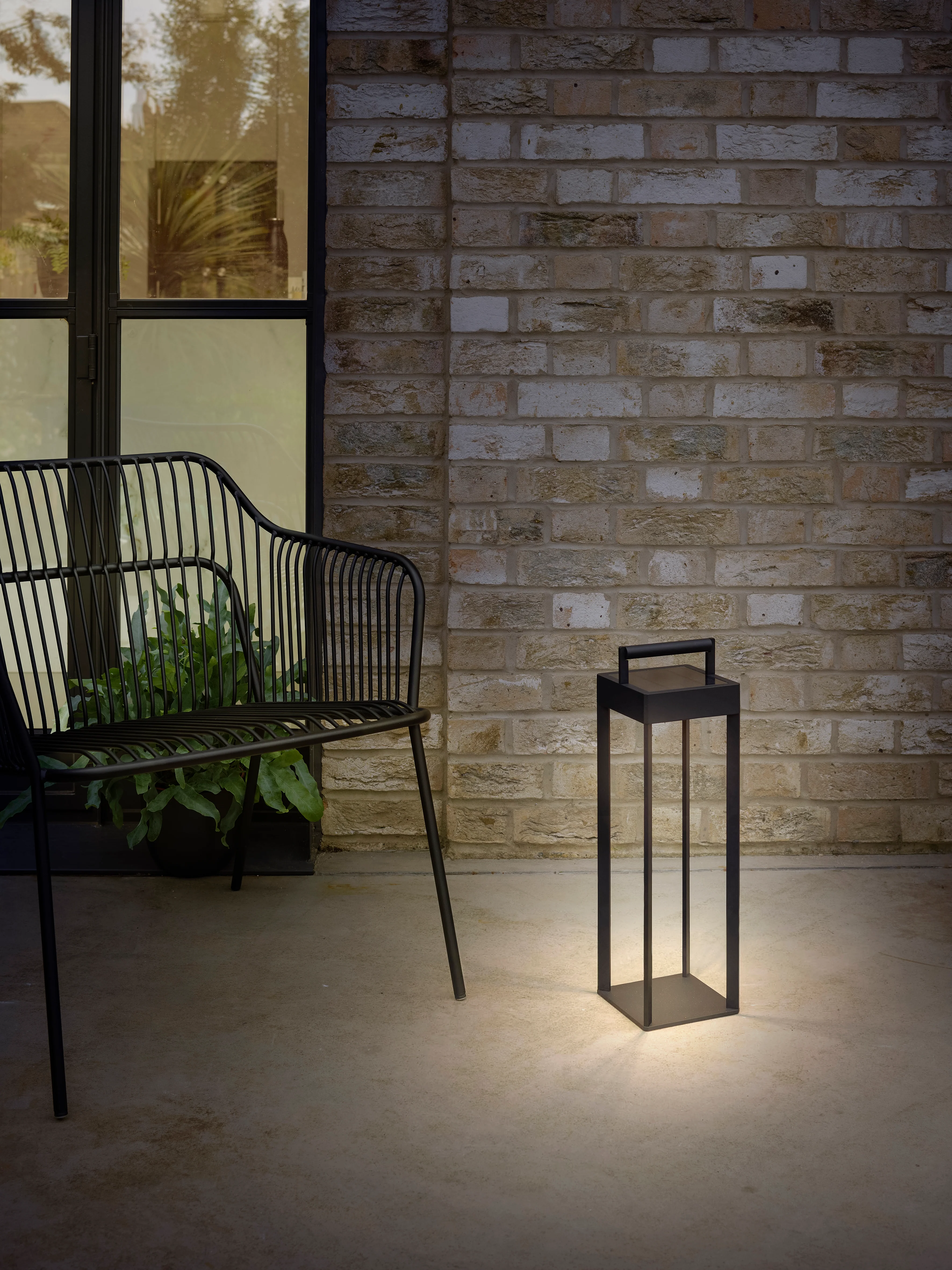 Kuro 250/450 Portable Light - Image 23