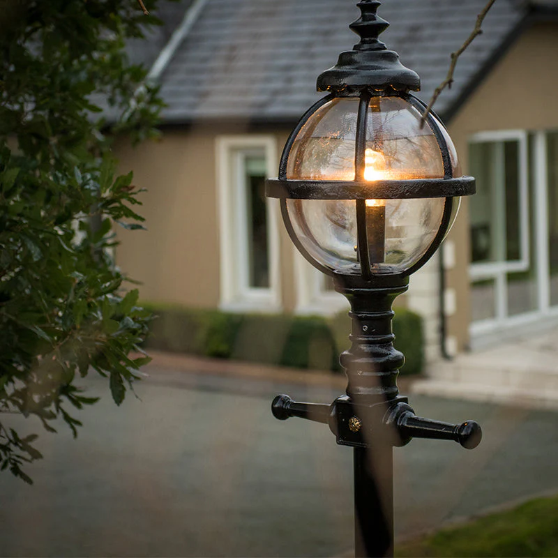Lancefield 1Lt Lamp Post - Cast Iron - Image 8