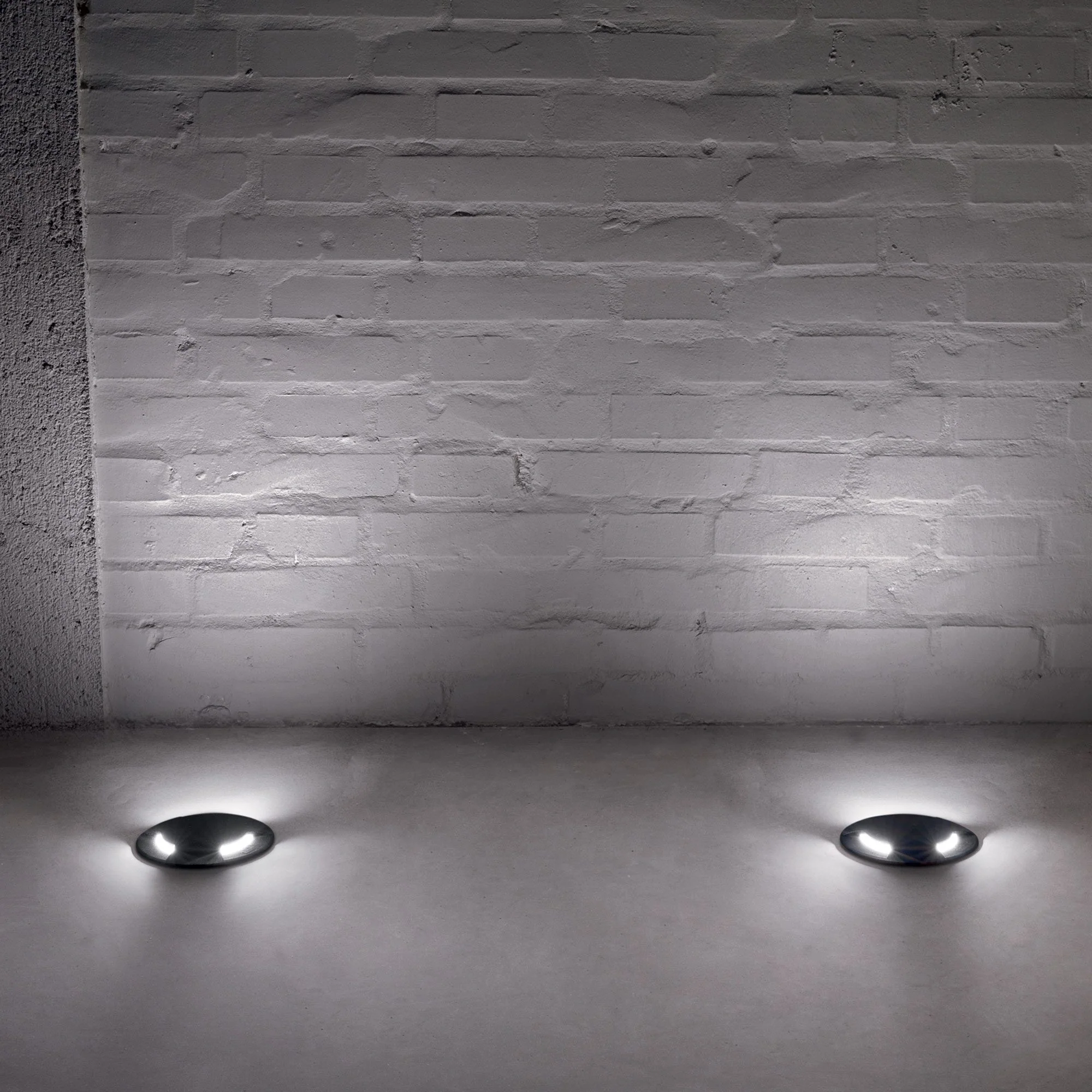 Landing 90'/160' Ground Recessed Light - Image 5