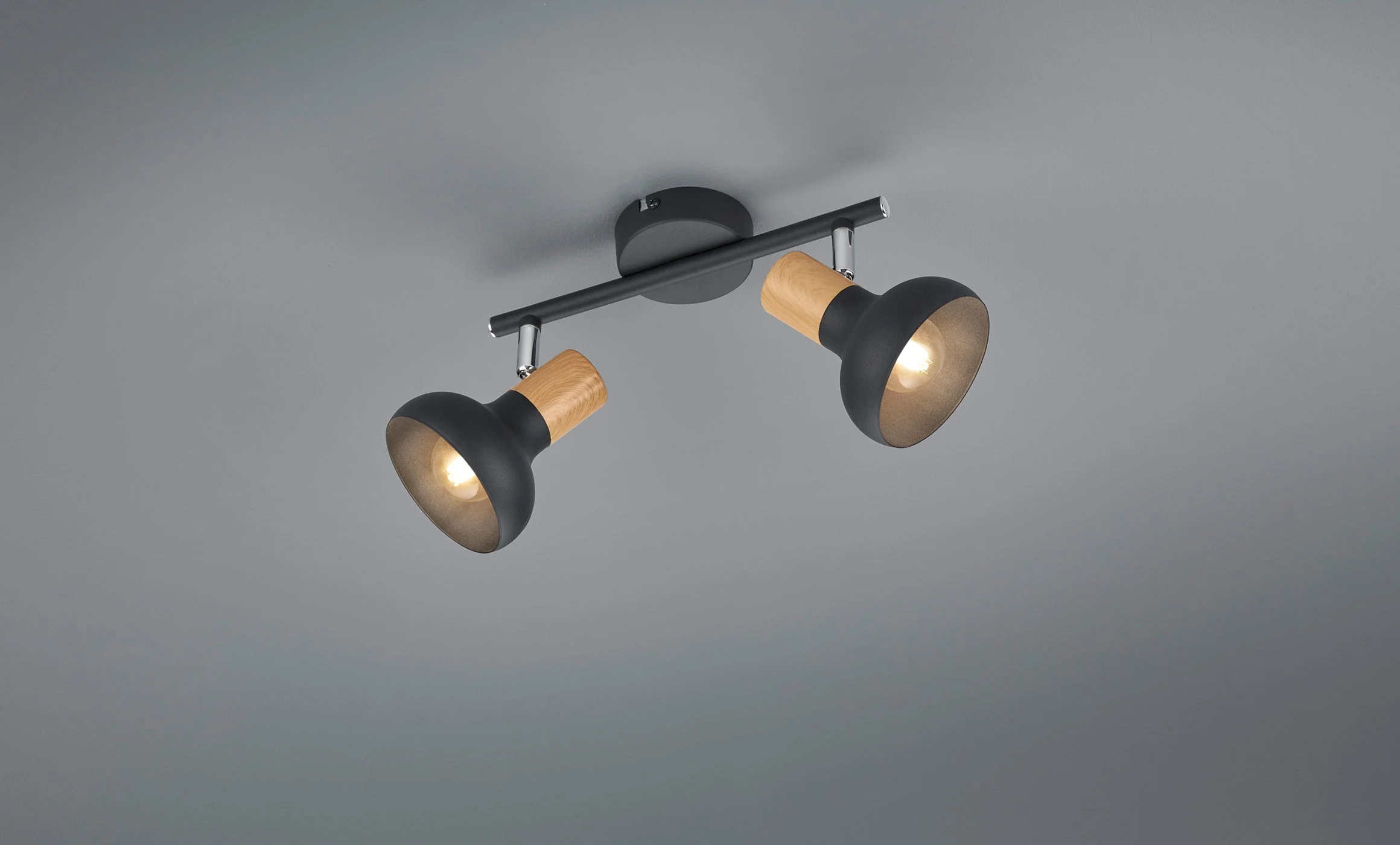 Latika 2/3/4Lt Bar Spotlight - Black/White - Image 12