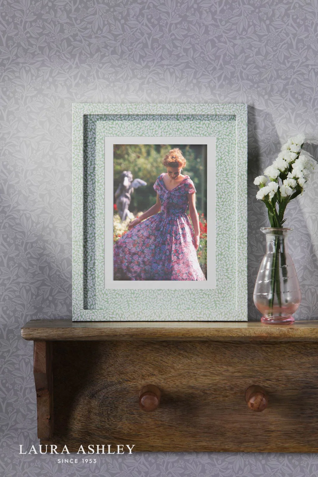 Laura Ashley Little Vines Photo Frame Green 5" x 7" - Image 2