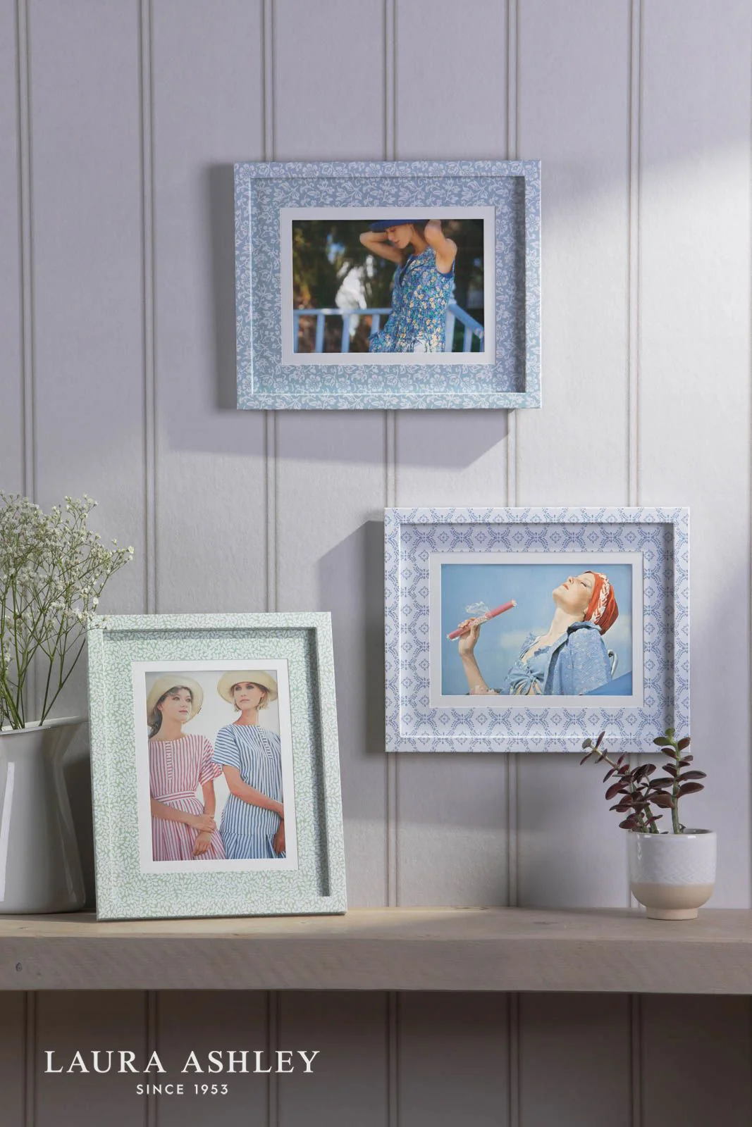 Laura Ashley Little Vines Photo Frame Green 5" x 7" - Image 3