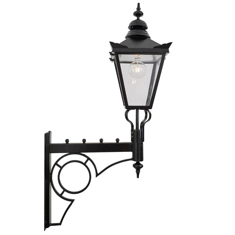 Laverton 1Lt Outdoor Wall Lamp - Cast Iron - Image 3