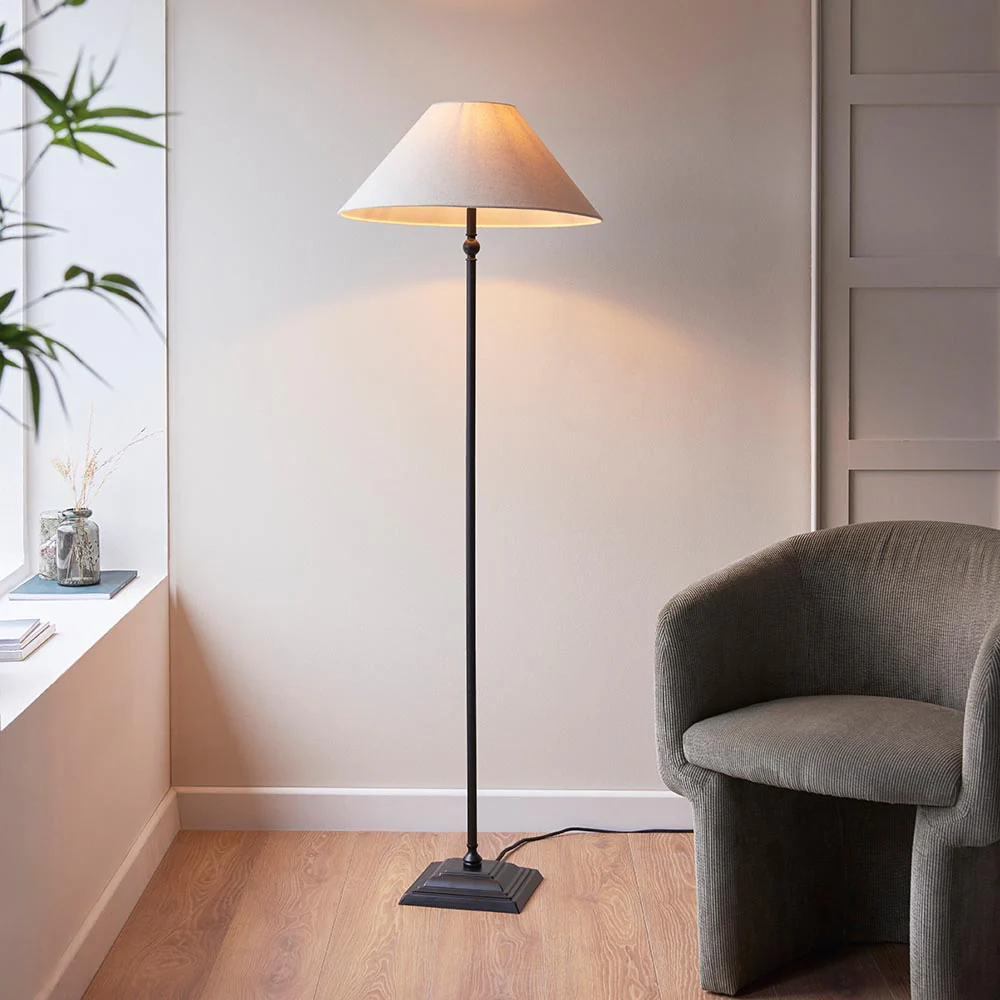 Lille Floor Lamp- Black/ Brass Base Finishes - Image 3