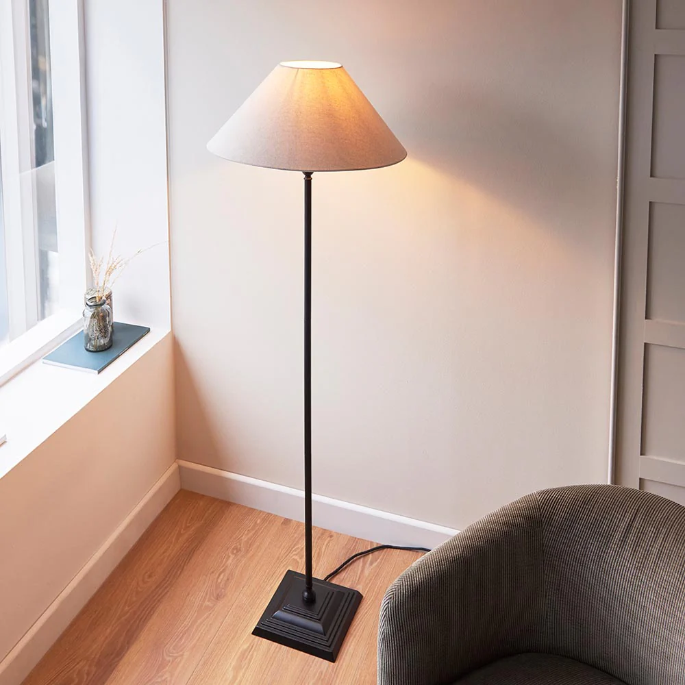 Lille Floor Lamp- Black/ Brass Base Finishes - Image 4