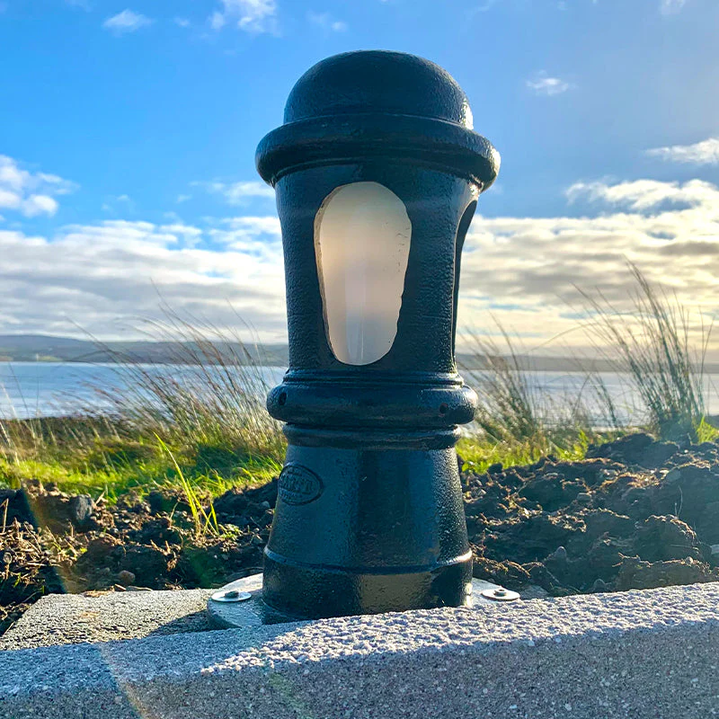 Lismore 1Lt  Bollard - Cast Iron - Image 27