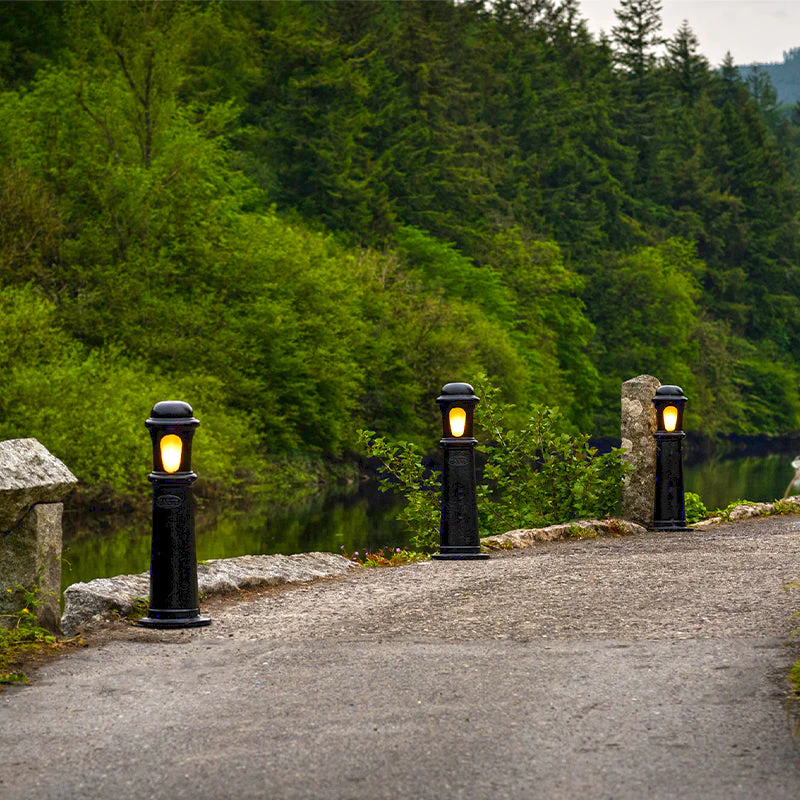 Lismore 1Lt  Bollard - Cast Iron - Image 6