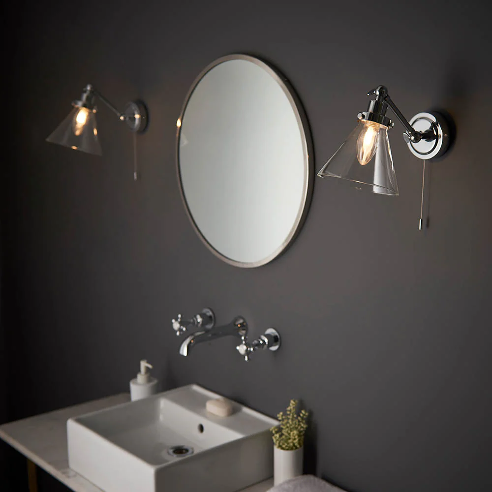 Loyala 1Lt Bathroom Wall Light IP44 - Satin Gold/ Chrome - Image 3