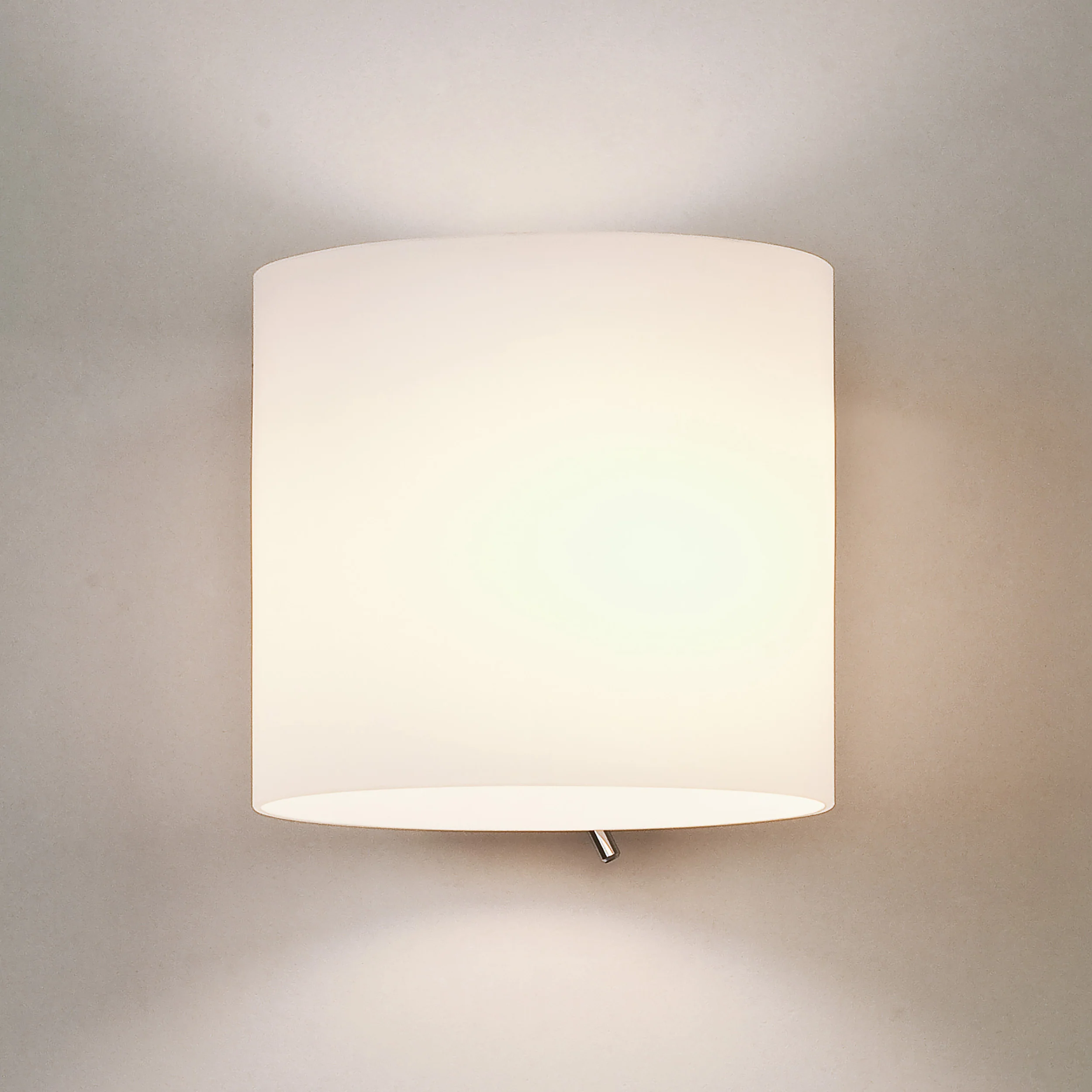 Luga Wall Light - Image 3