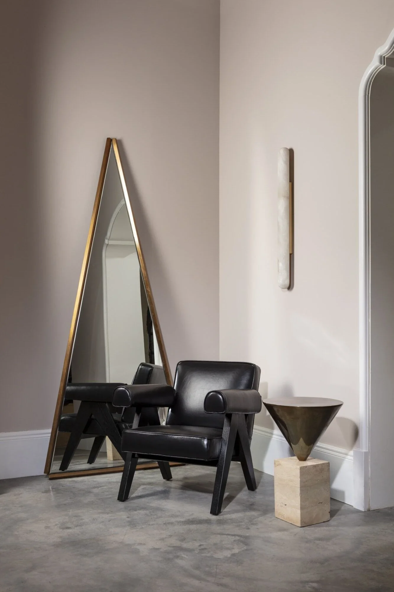 Lya Alabaster Wall Light – 3 Size Options - Image 5