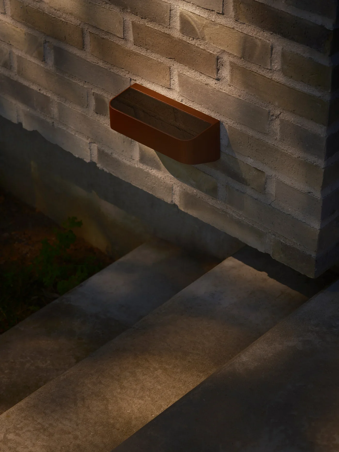 Marcellio Solar Wall light- Black/ Brown Finish - Image 10