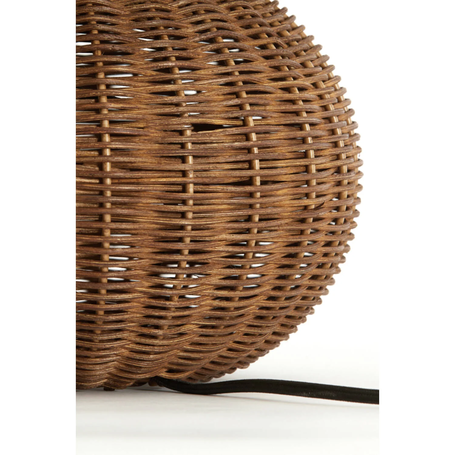 Mavon Rattan Table Lamp - dark brown Finish - Image 4