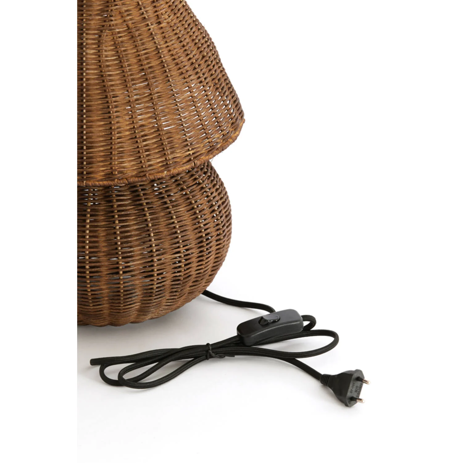 Mavon Rattan Table Lamp - dark brown Finish - Image 5